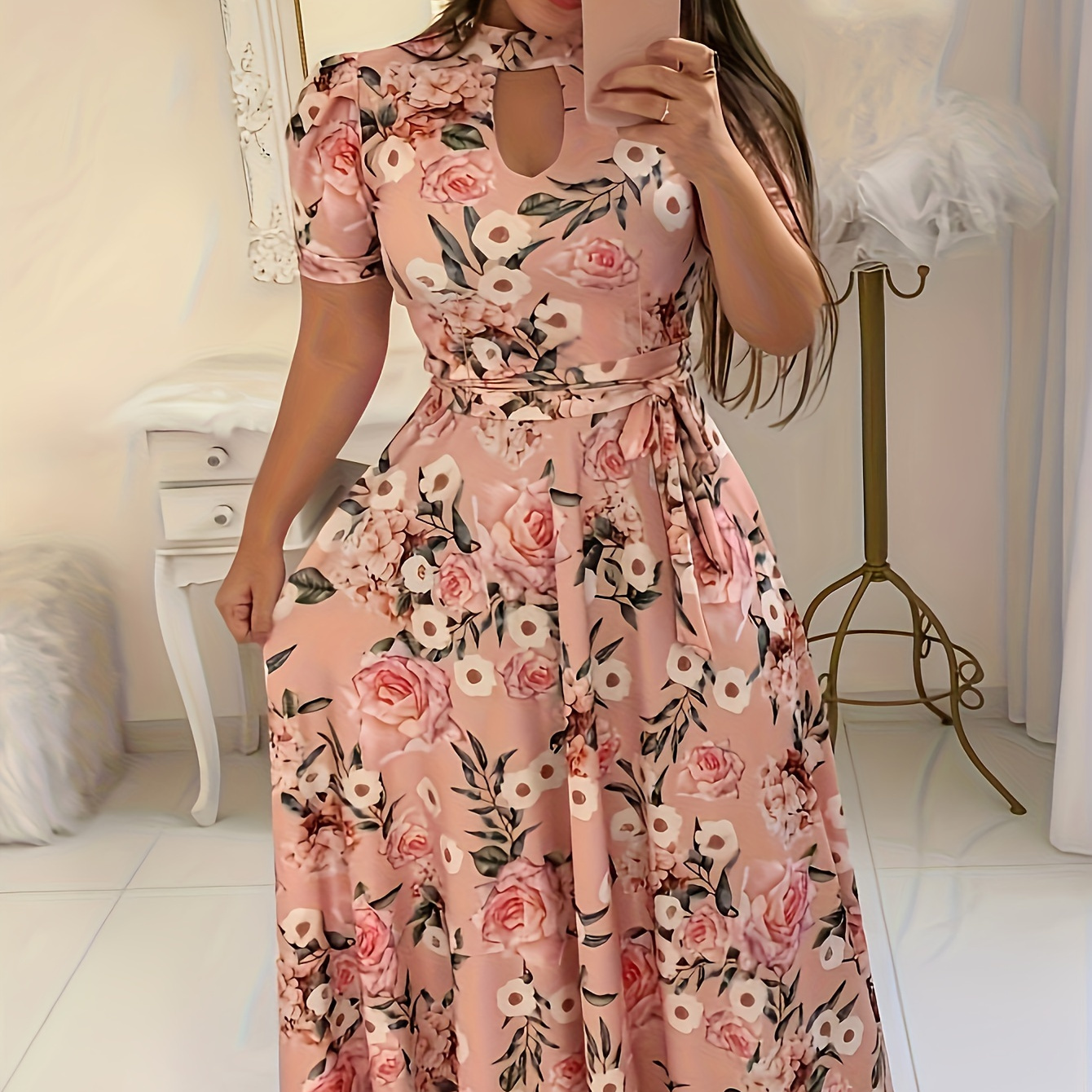 

Robe Maxi Élégante à Imprimé Floral et Manches Courtes avec Ceinture - Col en V, Mélange de Polyester Extensible, Lavable en Machine - Mode Chic Printemps/Été pour Femmes