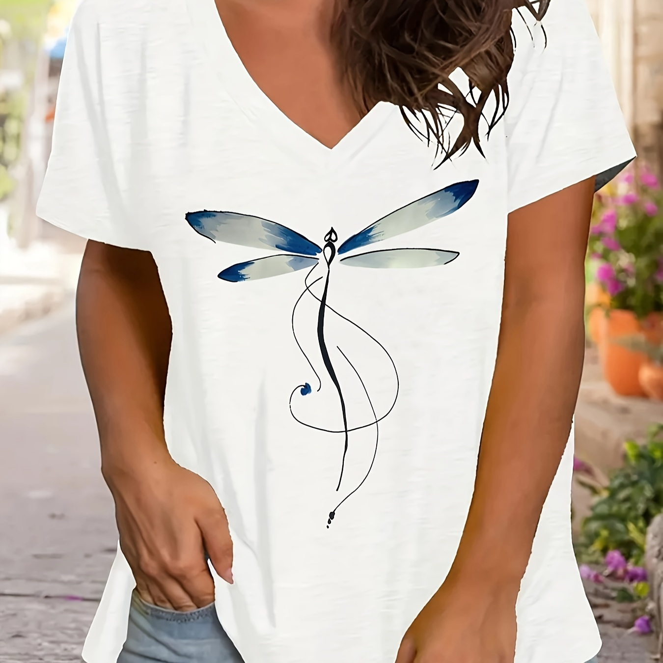 

Dragonfly Print V Neck T-shirt, Casual Short Sleeve Top For Spring & Summer, Women's Clothing