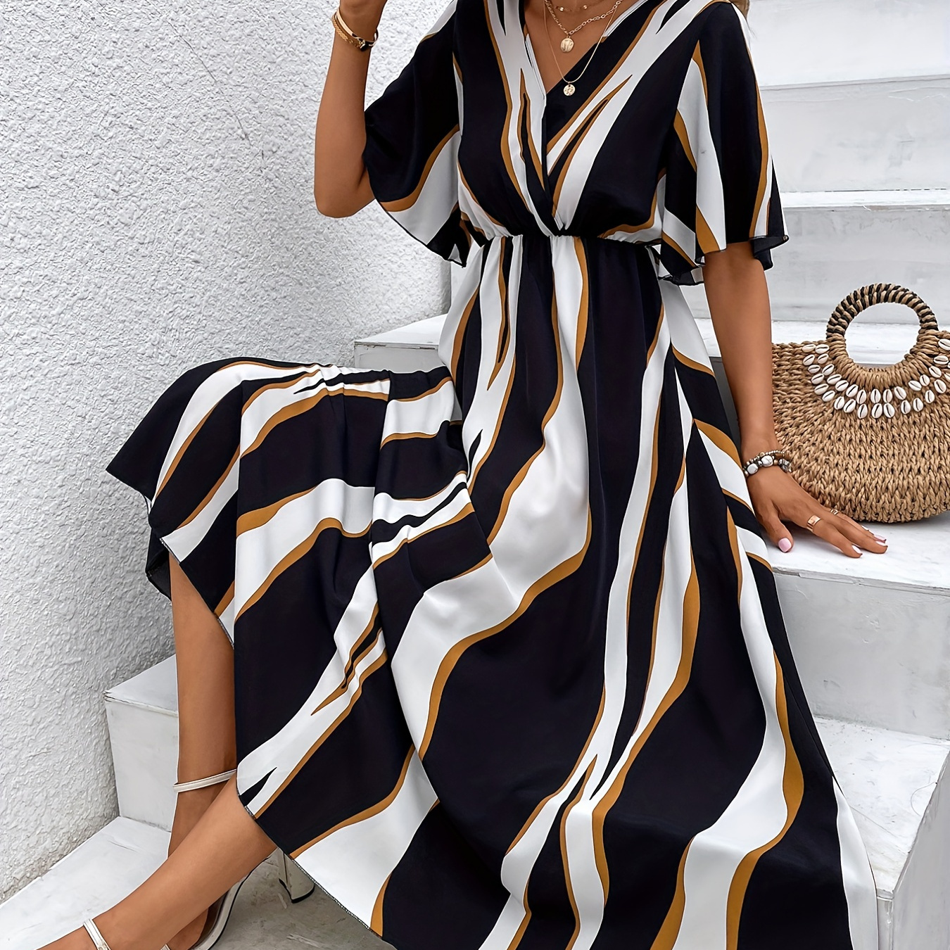 

Wavy Stripe Print Dress, Casual V Neck Half Sleeve High Waist Dress, Women's Clothing