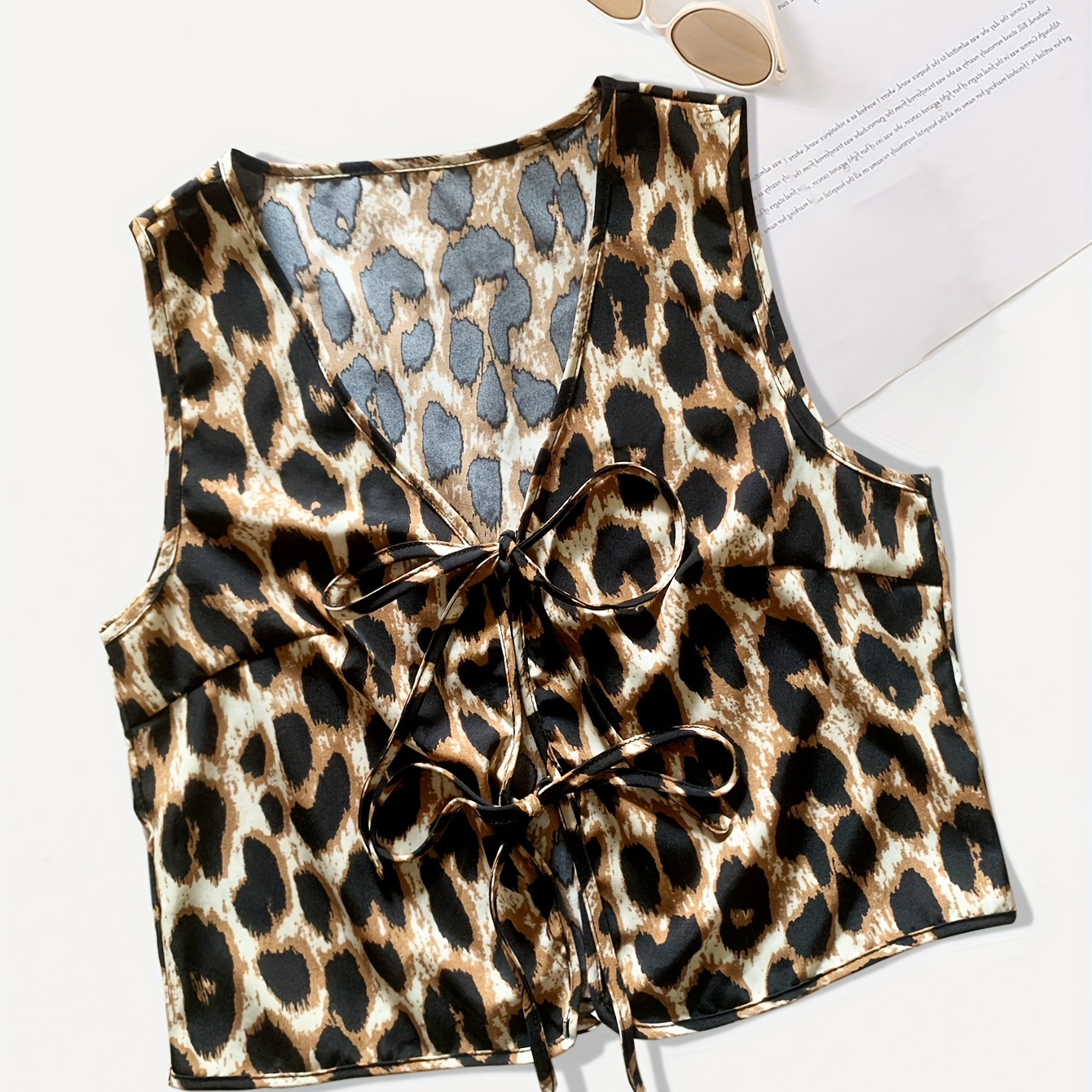 

Chic Leopard Print V-neck Top For Women - Y2k Style, Stretchy Polyester & Spandex , Machine Washable, Sleeveless Fashion Shirt With Drawstring Detail, All