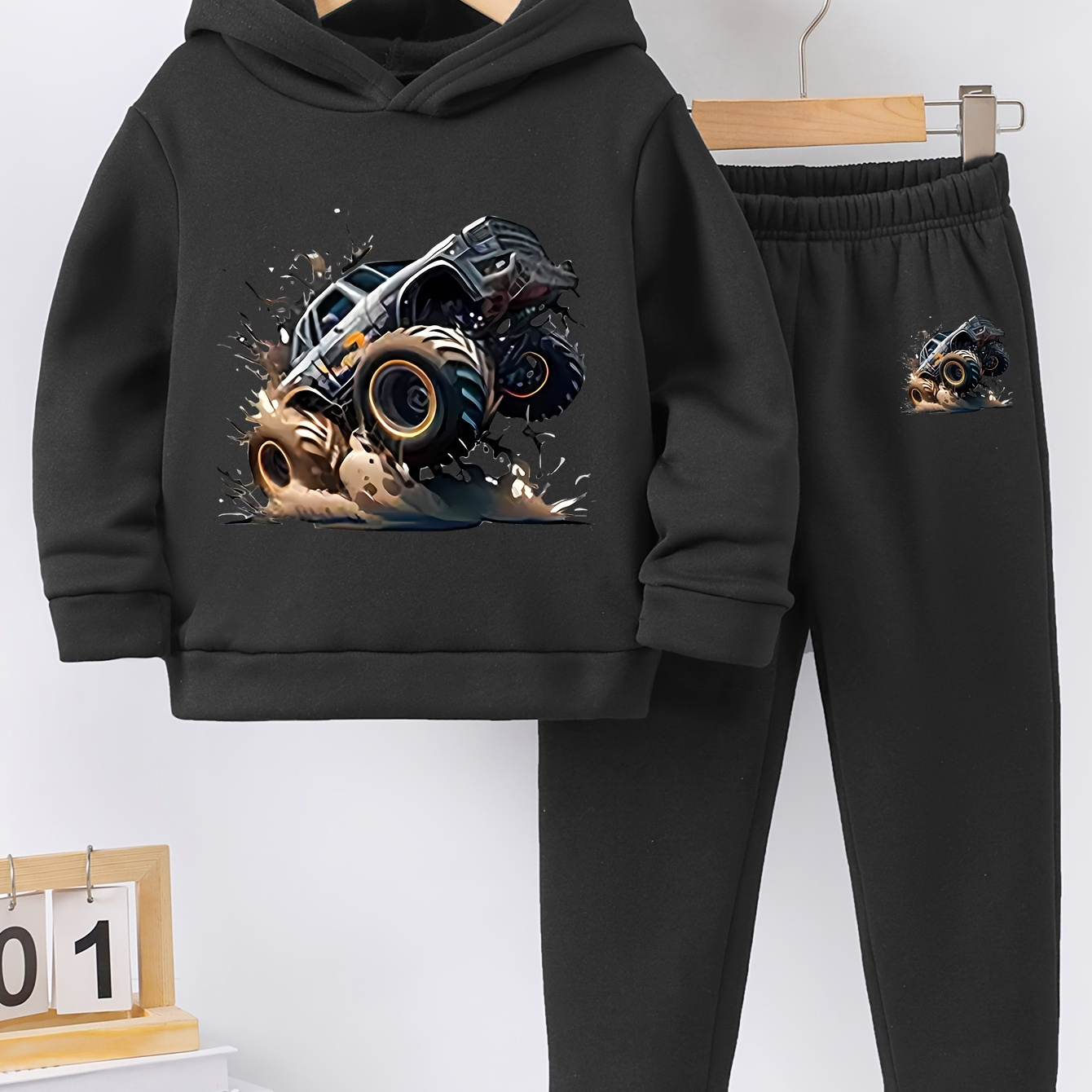 

In The Boy's 2pcs Hooded Sweatshirt & Trousers Set, For Fall &