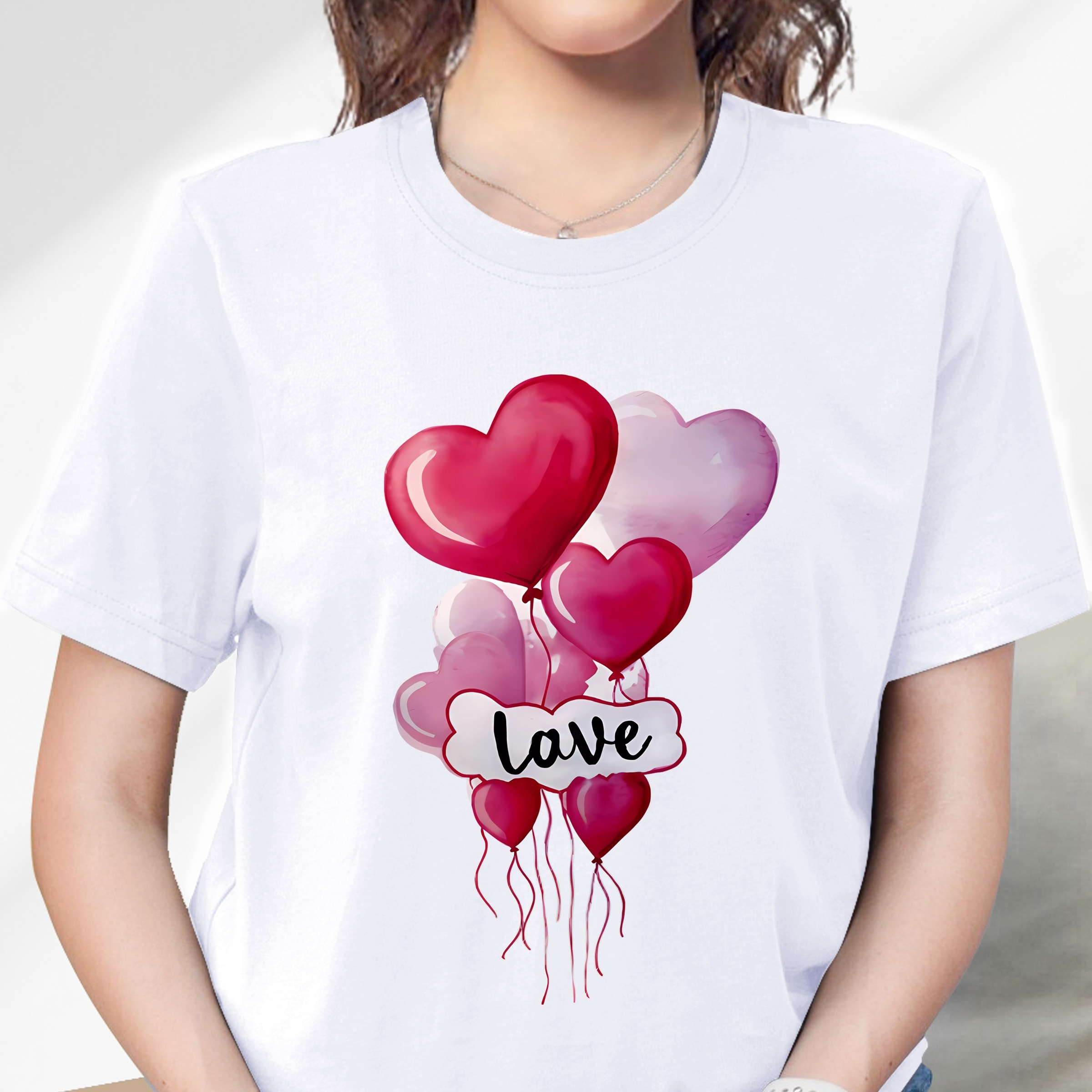 

Valentine's Day Love Balloon Graphic Casual T-shirt, Round Neck Short Sleeves Comfy Sports Top, Women's Sporty Clothing Graphic