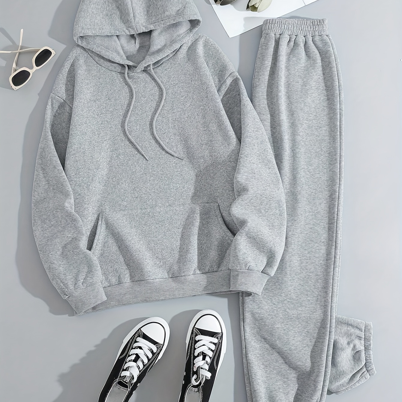 

Plush Lined Hoodie And Sweatpants Set For Women, Kangaroo Pocket Drawstring Hooded Sweatshirt With Matching Joggers, Winter Loungewear Tracksuit, Casual Sporty Outfit