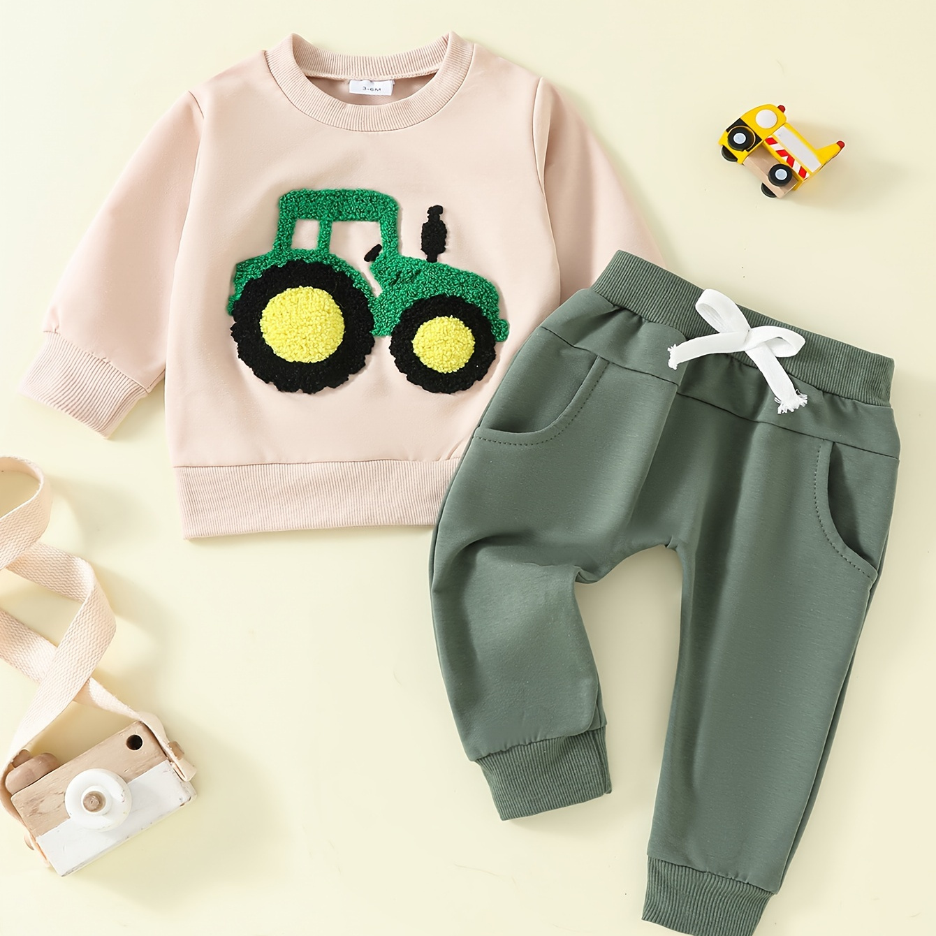 

2pcs Boys' Towel Embroidered Car Round Sweatshirt Long Sleeve T- Set 3 Months-3 Years Old + Thread Waist And Bow Pants, For