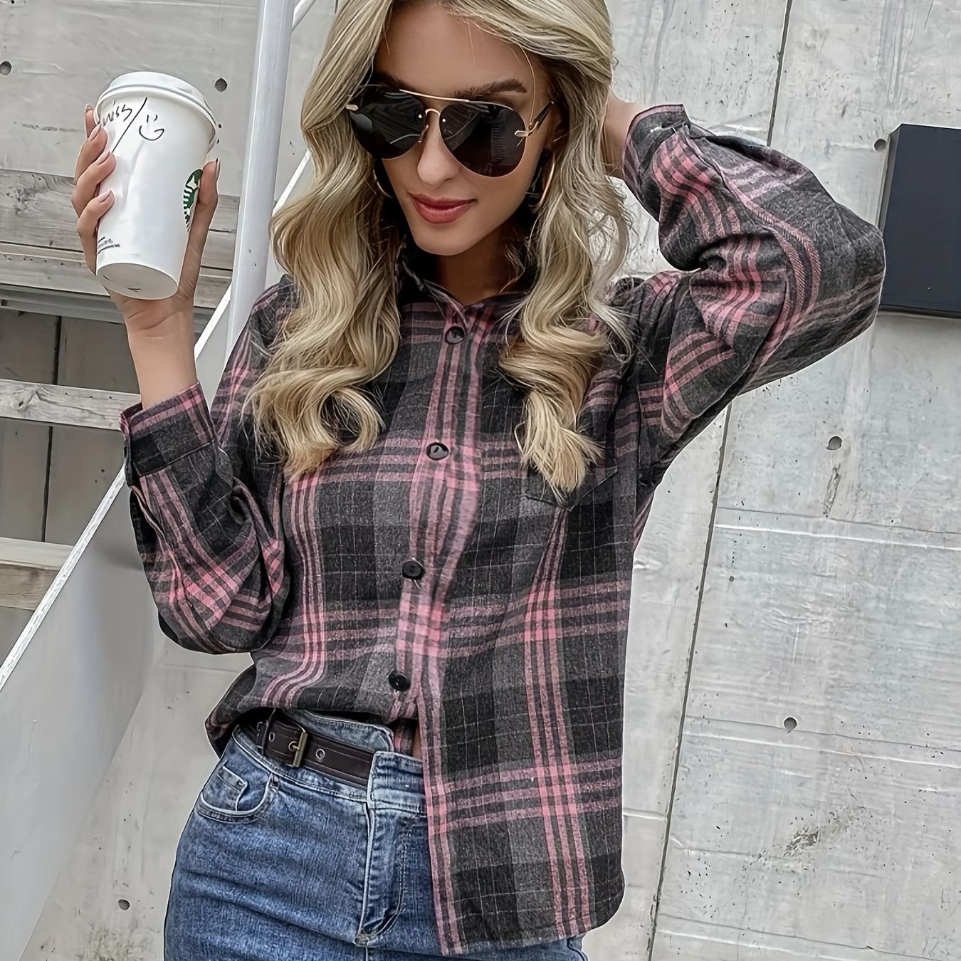 

Elegant Directional Retro-style Casual Checkered Shirt