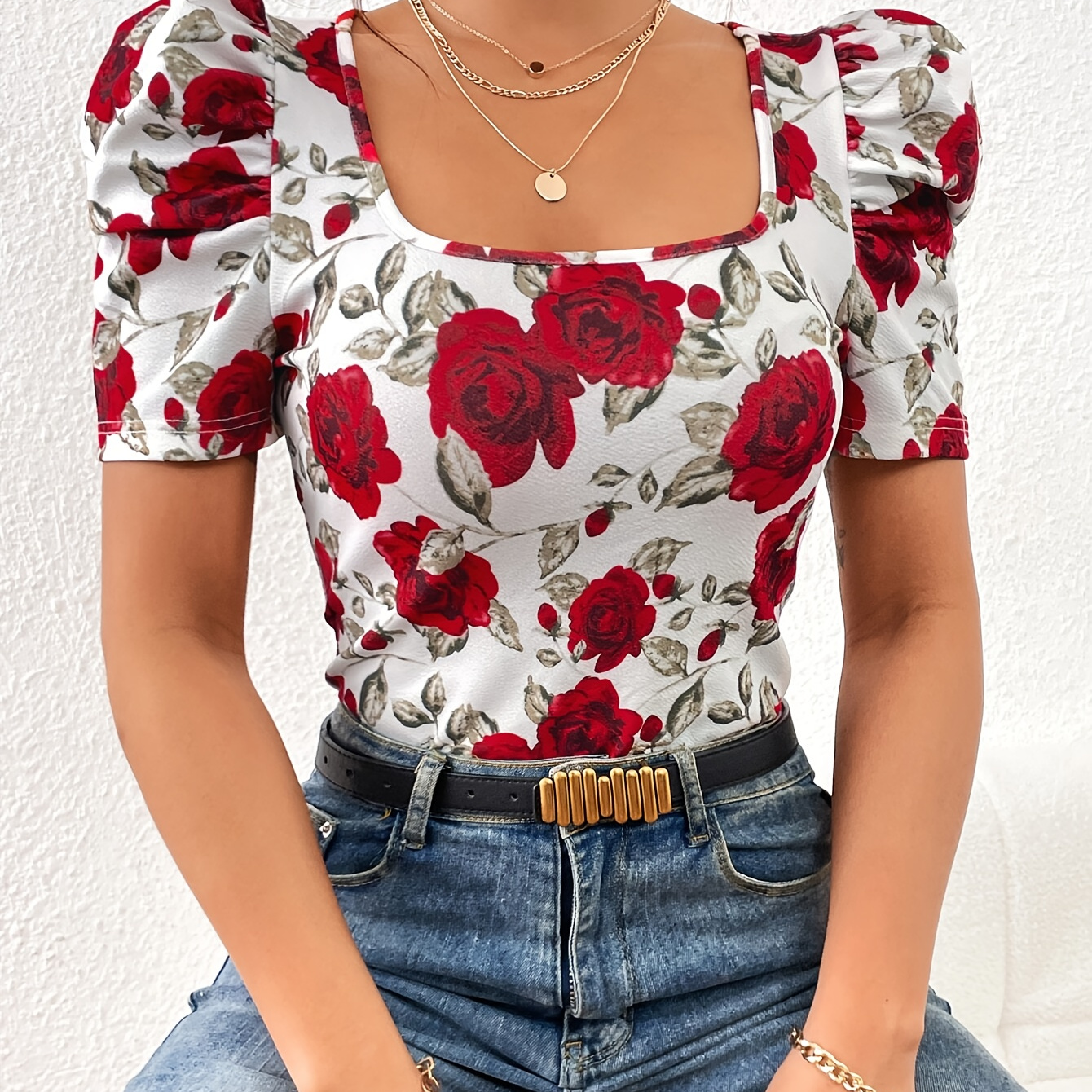 

Women's Elegant Floral Print T-shirt With Puff Sleeves - Red Roses And , Square Neckline, Polyester , Summer Vacations