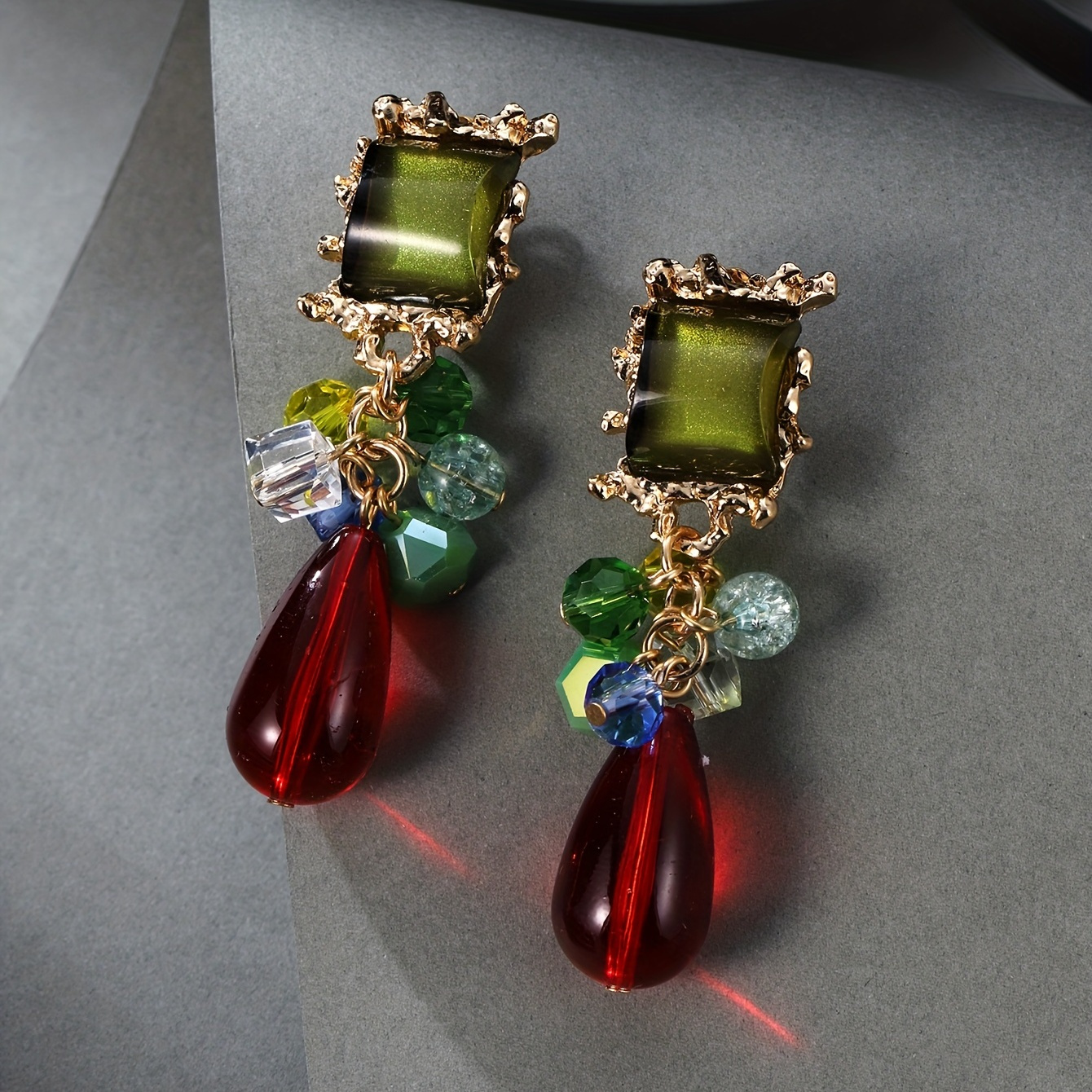 

Personality Red & Green Resin Ear Clips Women Party Accessories Jewelry