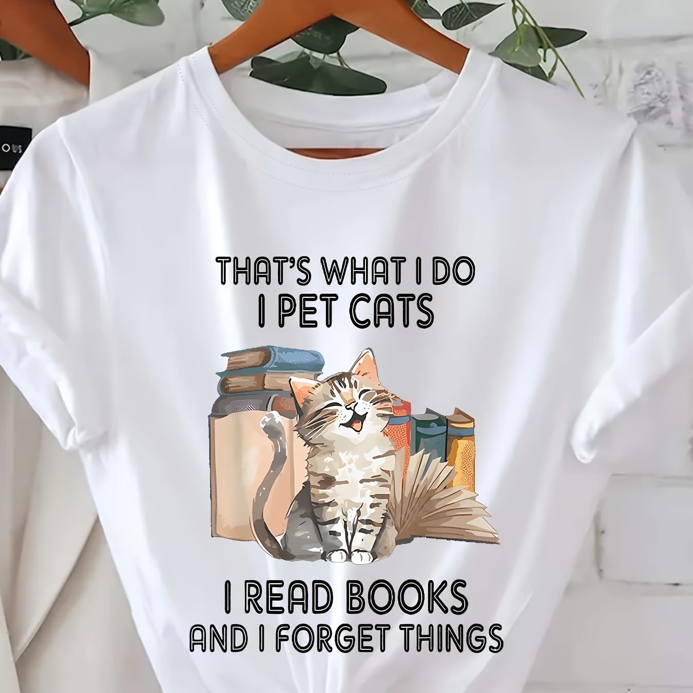 

Cat T-shirt, Short Sleeve Crew Neck Casual Top For Summer & Spring, Women's Clothing