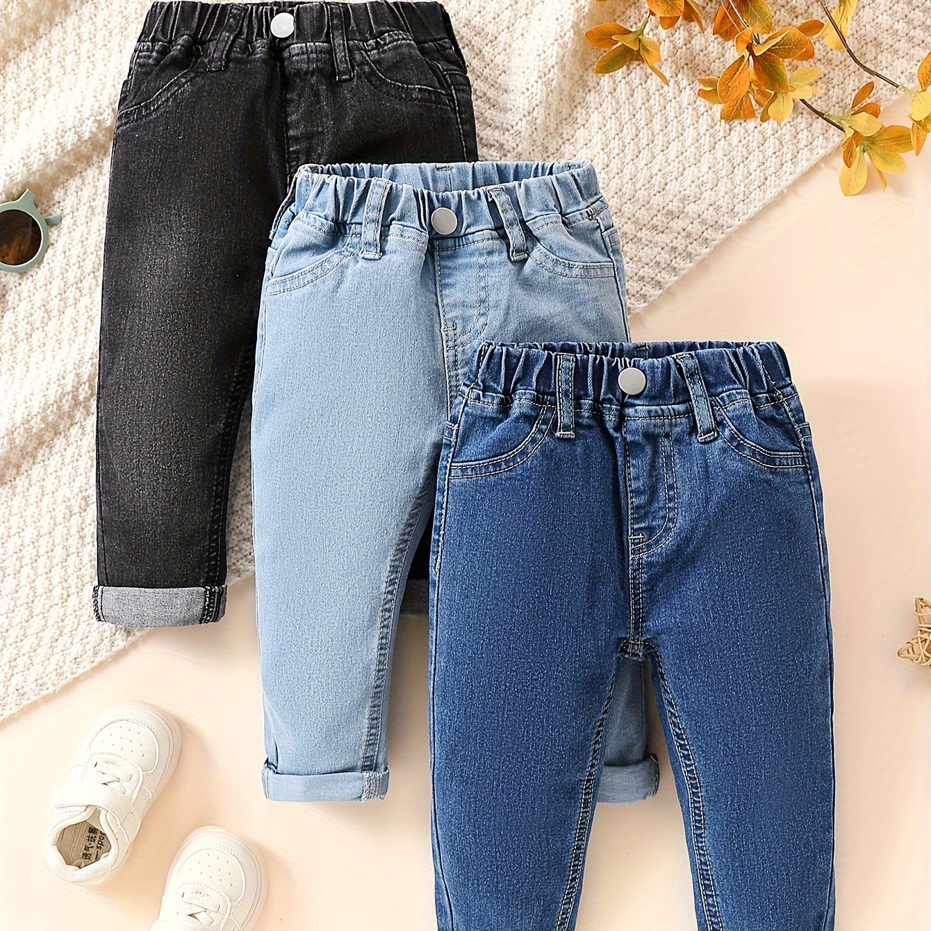 

Baby Boys Casual Light Blue Medium Blue Black Three-piece Jeans, Crimped Denim Pants, Toddler Boys Clothes For Outdoor Activities