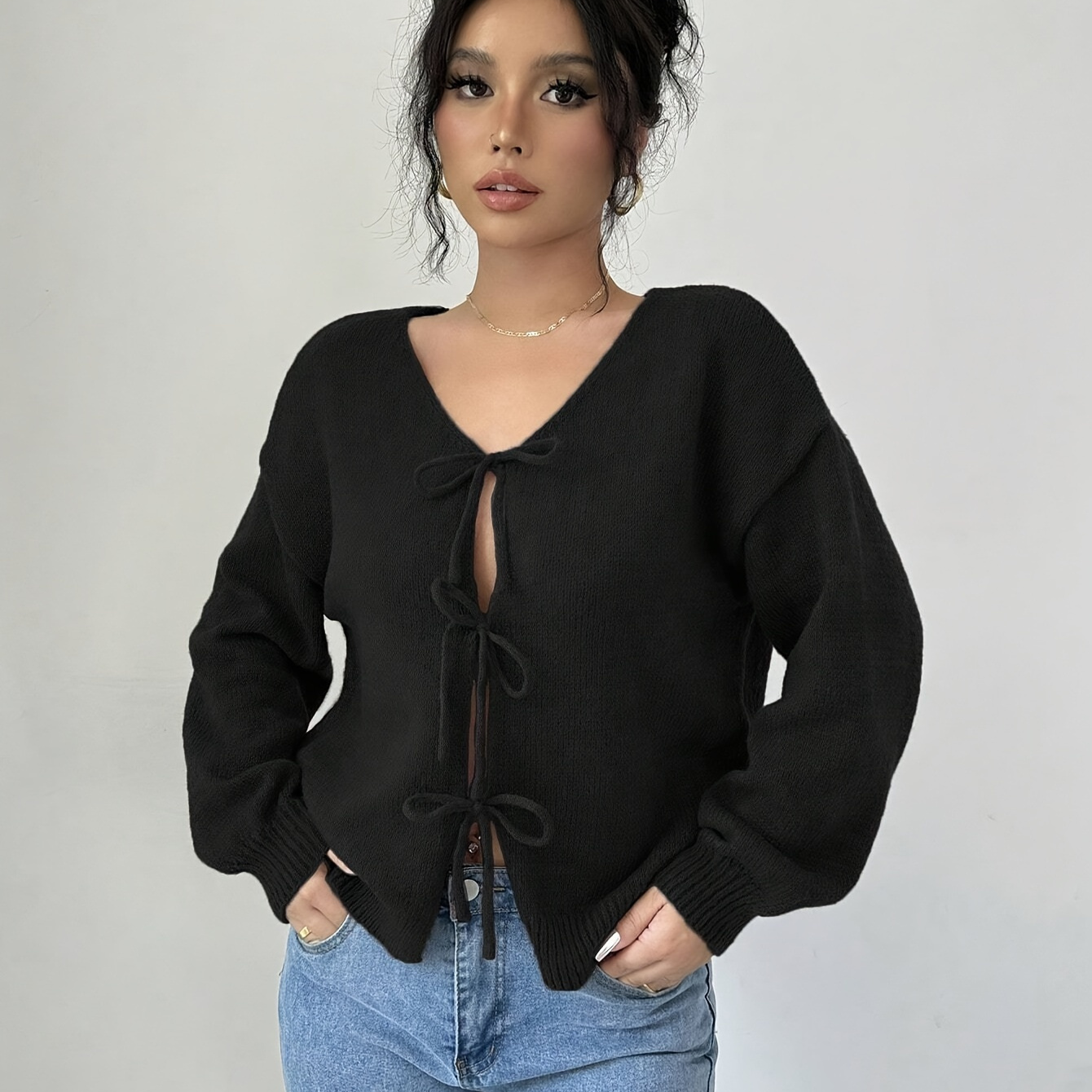 

Cardigan Élégant pour Femme de Couleur Unie Noir à Épaules Tombantes et Manches Longues avec Nœud Devant - Polyester, Col en V, Polyvalent pour Toutes les , Grande Taille