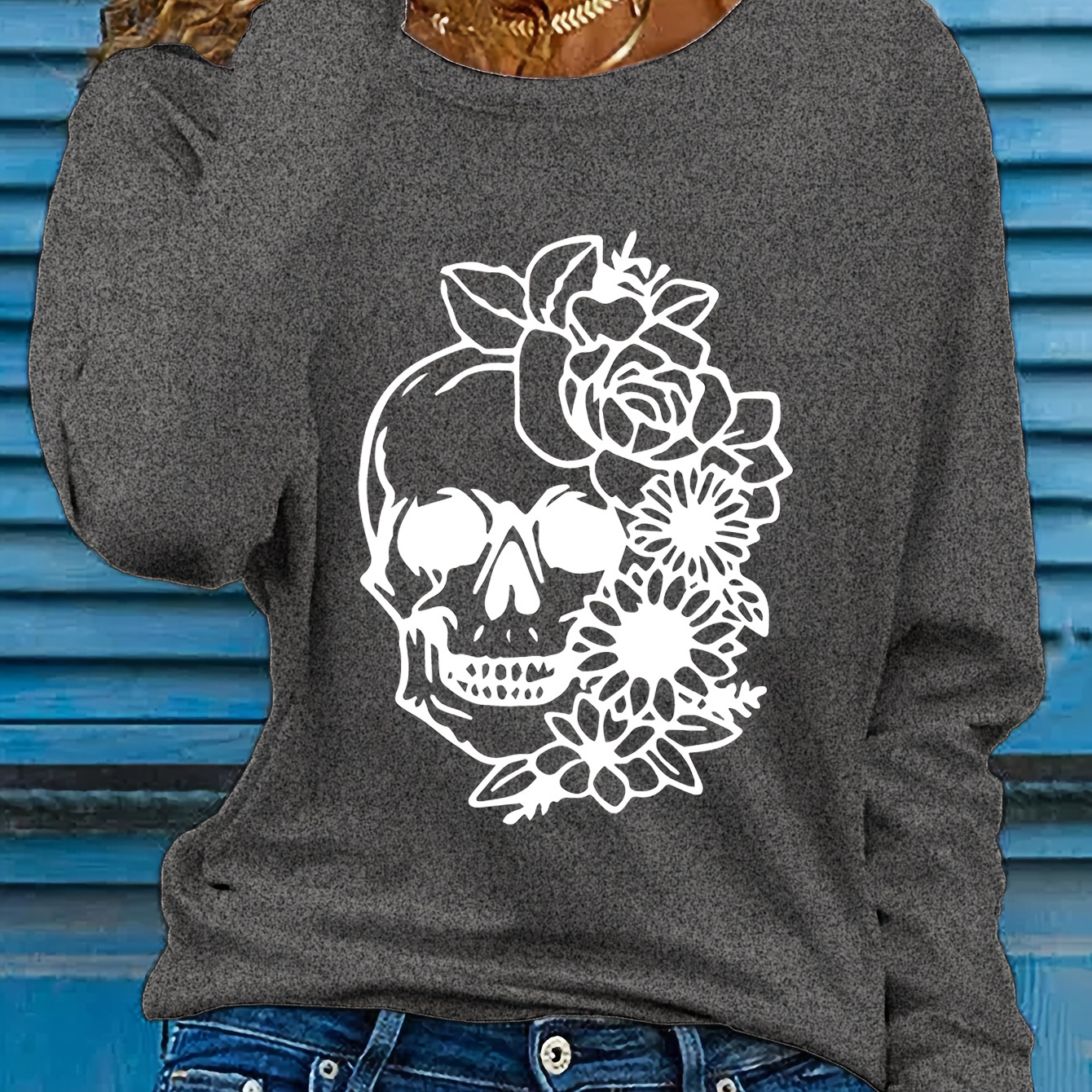 

Women's Casual Polyester Applique Skull And Floral Crew Neck Long Sleeve T-shirt With Slight Stretch, Knit Fabric Pullover - Fall Season Style