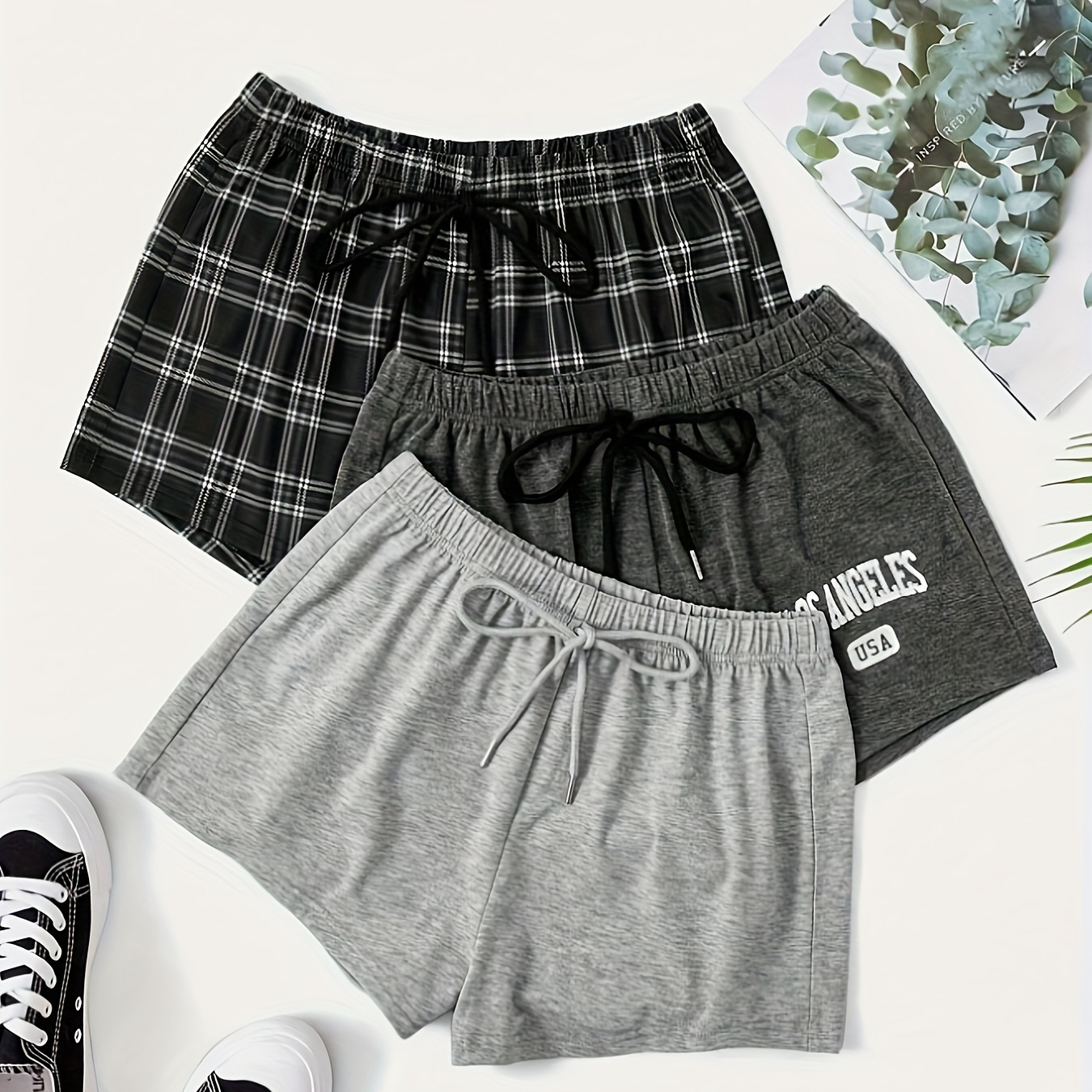 

3pcs And Letter Pattern Front Tie Casual Shorts