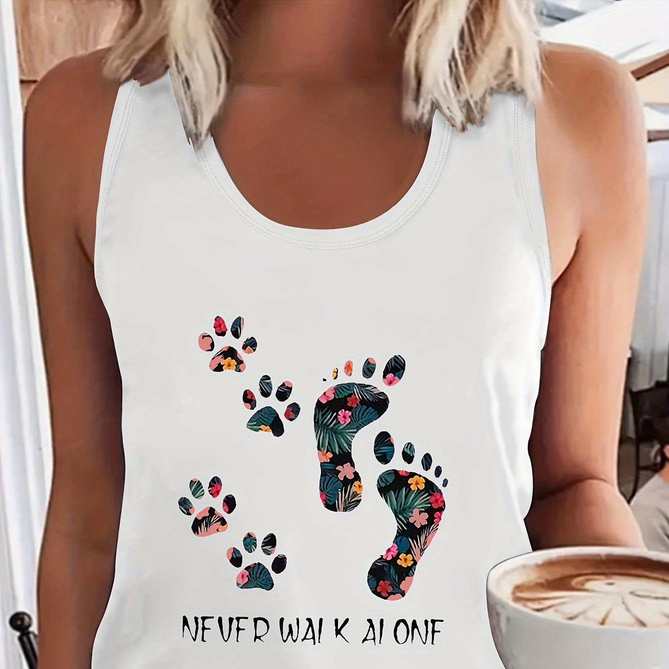 

Flower Footprint Print Tank Top, Sleeveless Crew Neck Casual Top For Summer & Spring, Women's Clothing