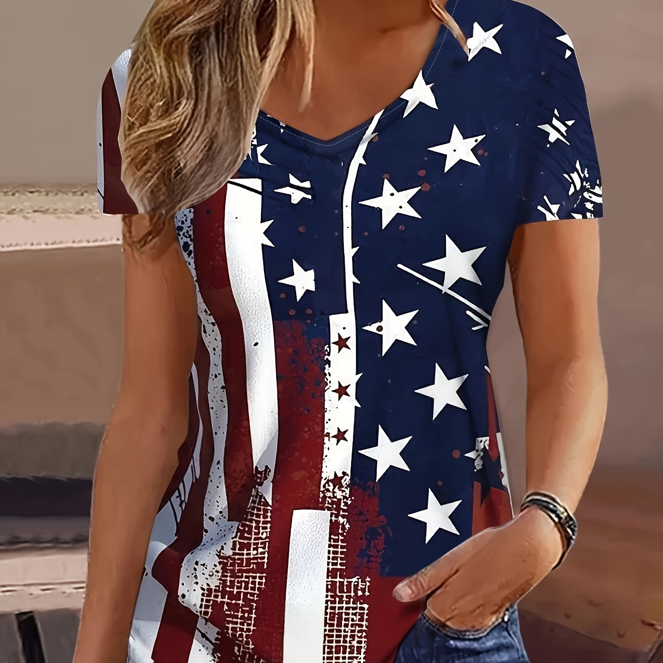 

T-shirt à col en V avec motif de drapeau américain, t-shirt à manches courtes décontracté pour le printemps et l'été, vêtements pour femmes