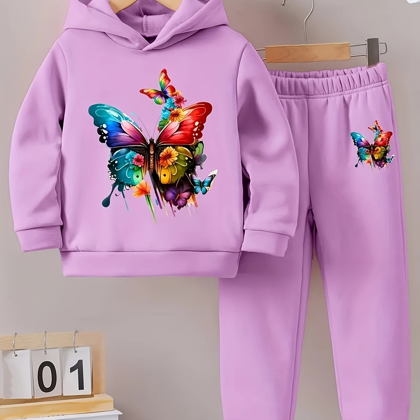 

And Sweet Hot Stamping Round Long Sleeve Hooded + Trousers Set, For