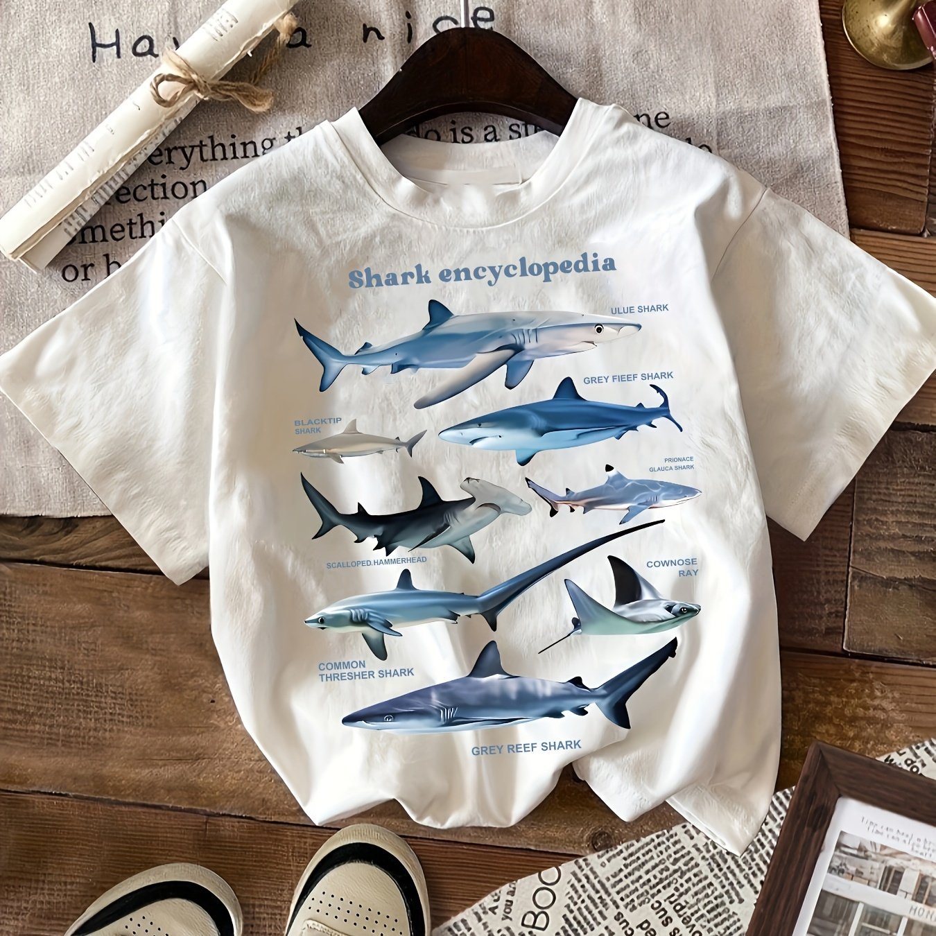 

Shark Print T-shirt, Short Sleeve Crew Neck Casual Top For Summer & Spring, Women's Clothing