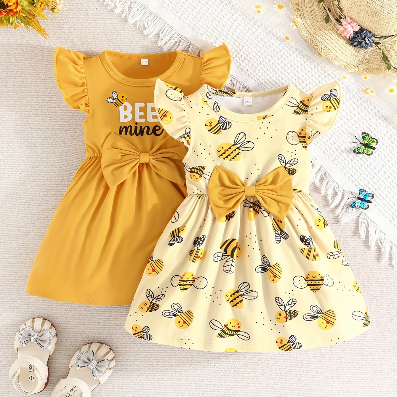 

Baby Girls Cute Cartoon Bee Letter Print Bow Decor Casual Dress Set Two-piece Set