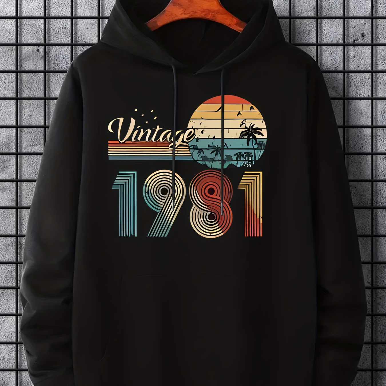 Plus Size Casual Sweatshirt, Men's Stylish "Vintage 1981" Print Long Sleeve Drawstring Hoodie Sweatshirt