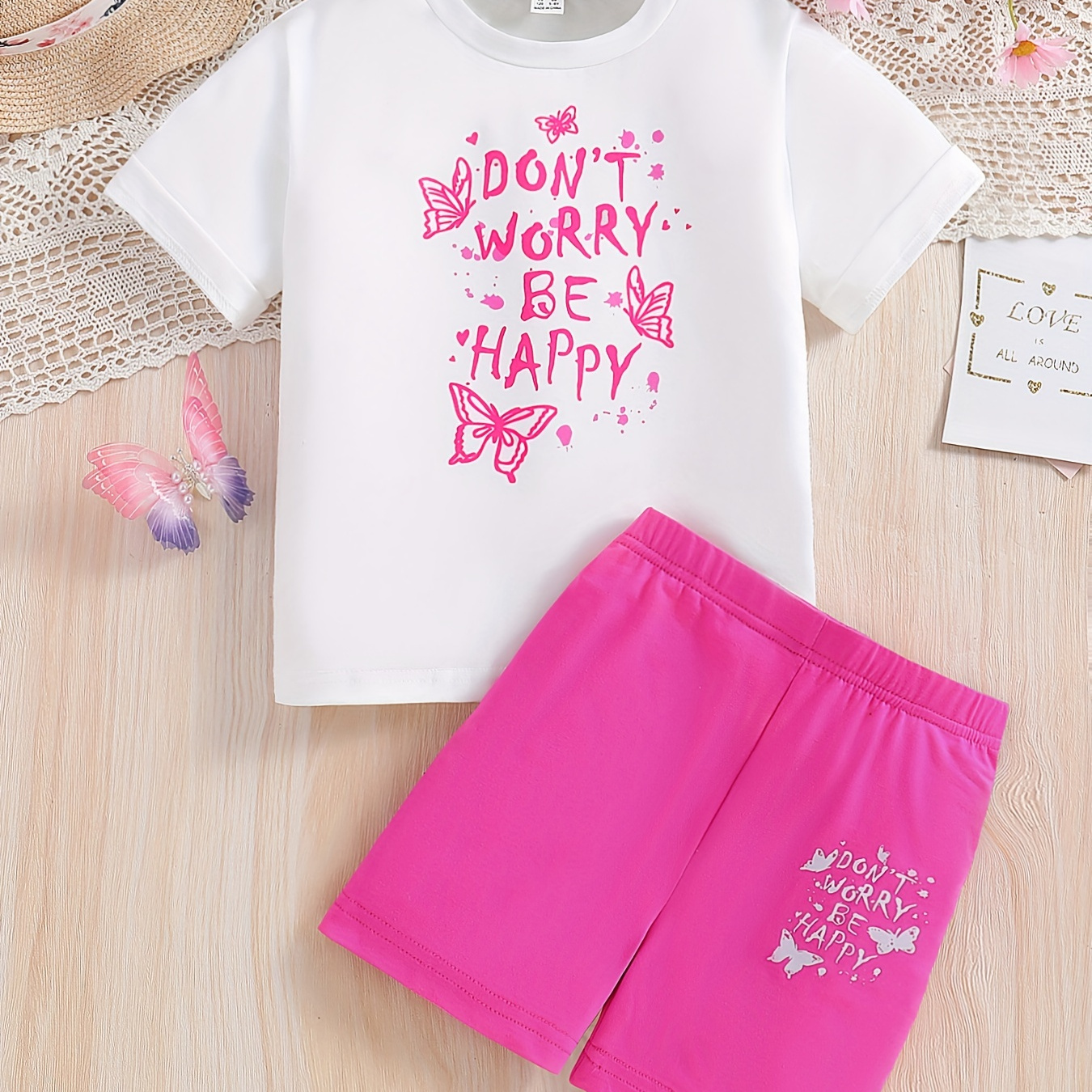 

2pcs Girls Letter And Butterfly Graphic T-shirt Casual Round Neck Tees Top & Elastic Waist Shorts Set Kids Summer Clothes