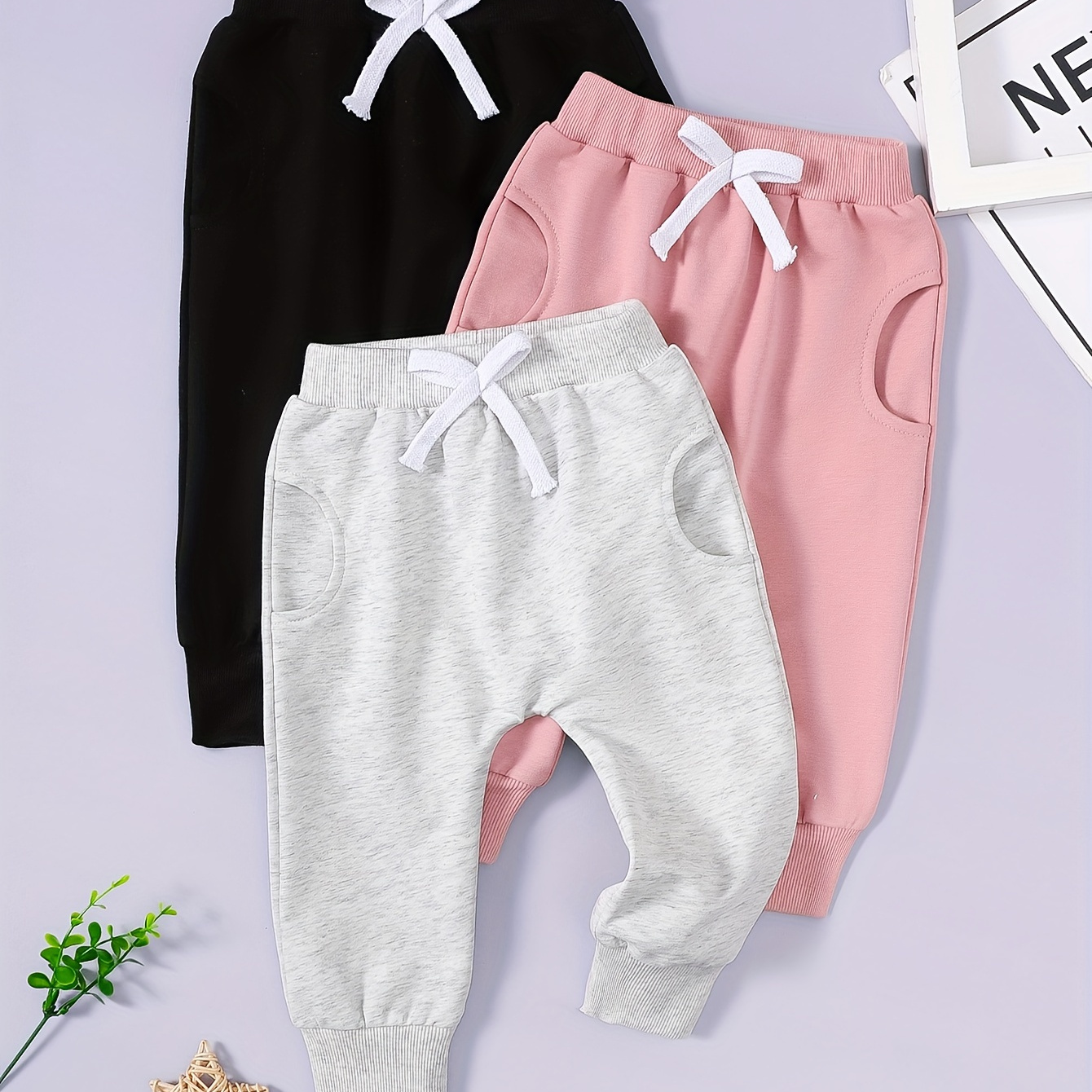 

Baby Girls Solid Color Casual Trousers Three-piece Set