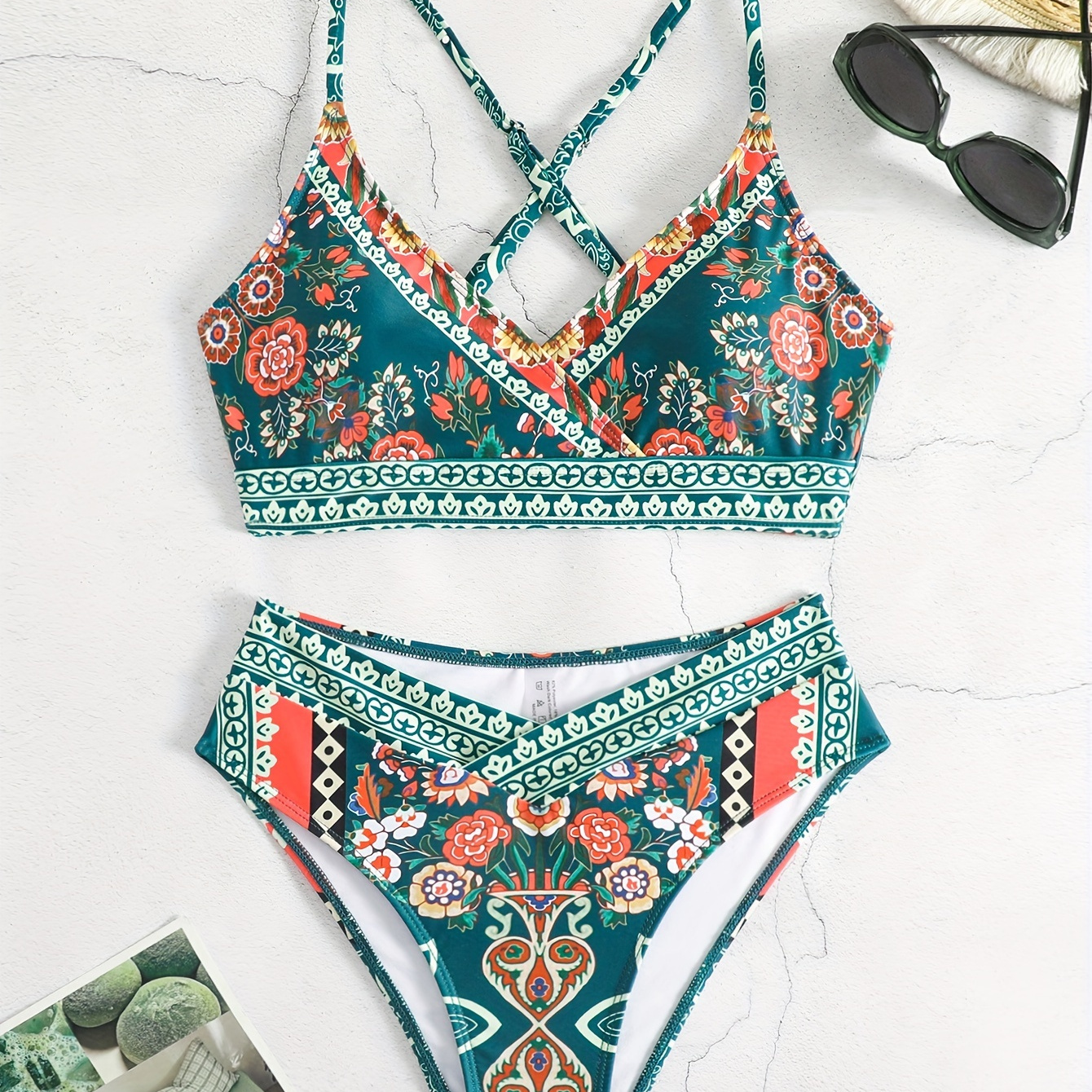 

Set, 2- Ethnic , Cut Bathing