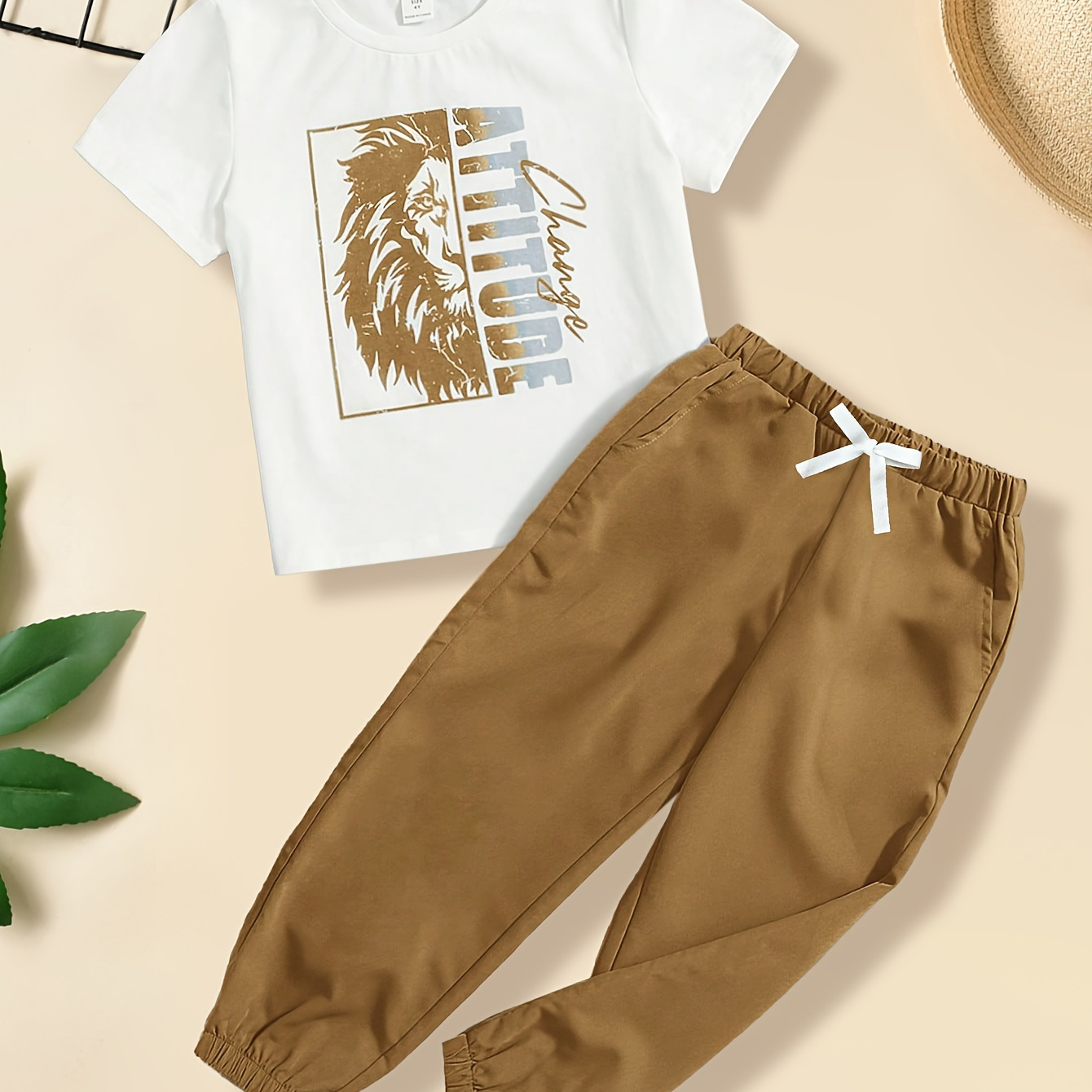 

White Cool Lion Cartoon With Alphabet Print Boys T-shirt And Brown Pants With Drawstring, Summer Outdoor Boys Clothes