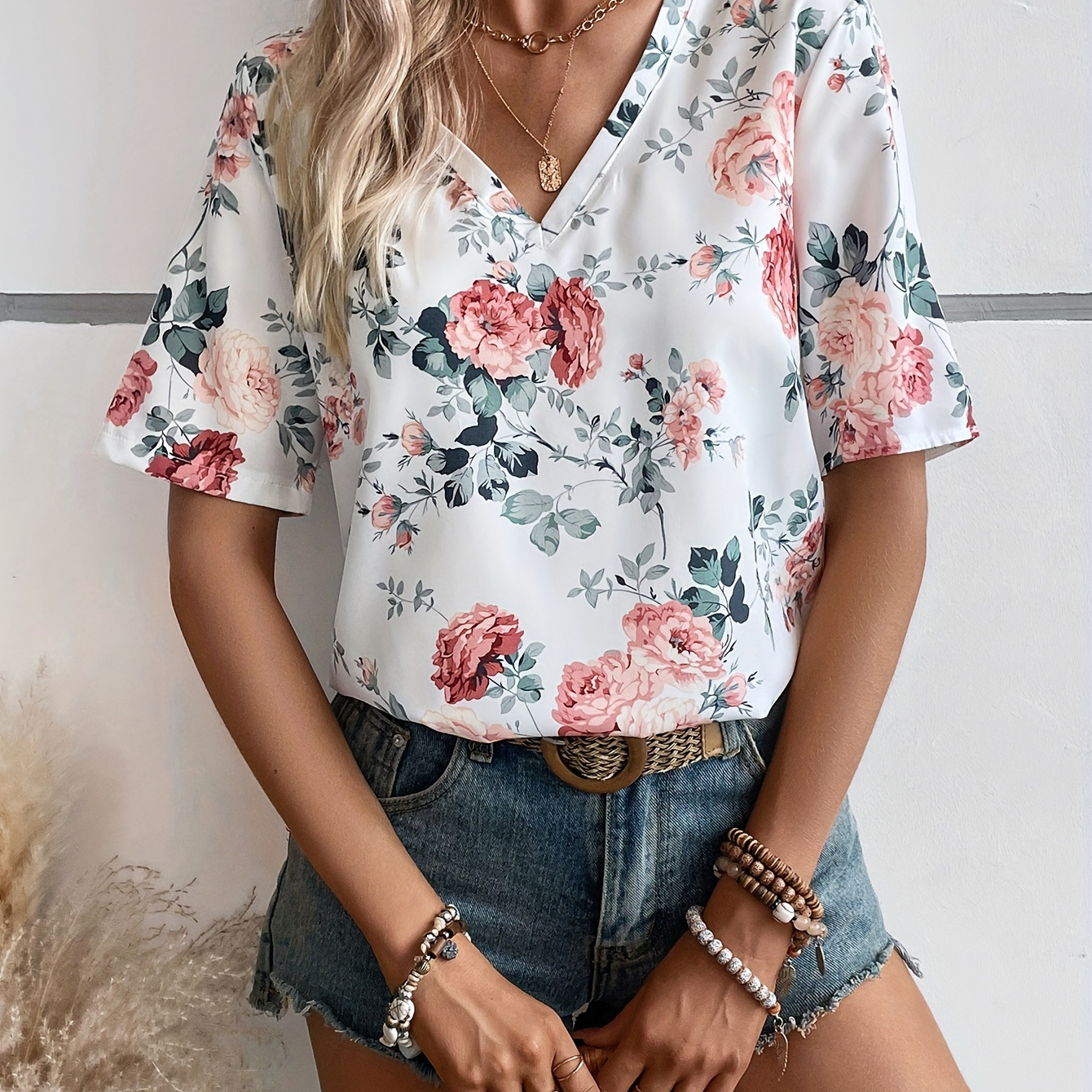 

Floral Print V Neck Blouse, Casual Short Sleeve Blouse For Spring & Summer, Women's Clothing