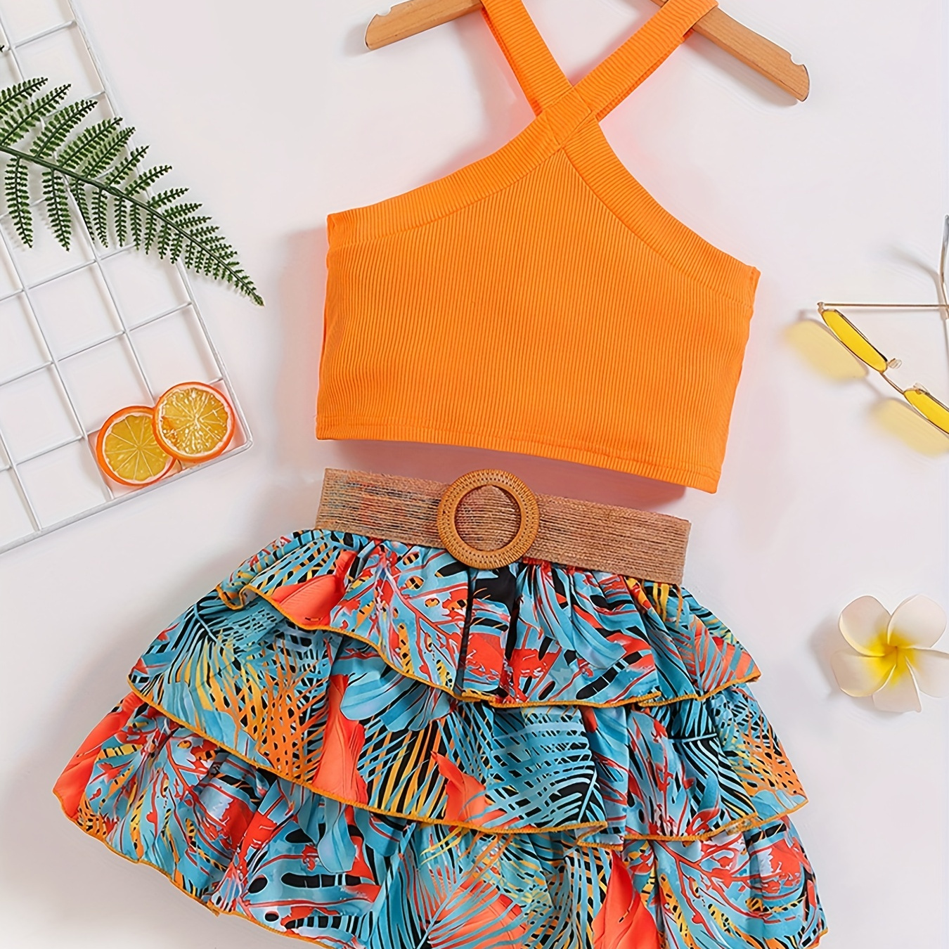

2pcs Toddler Girls Ribbed Knit Halter Top & Layered Hem Tropical Graphic Belted Skirt Set Kids Summer Clothes
