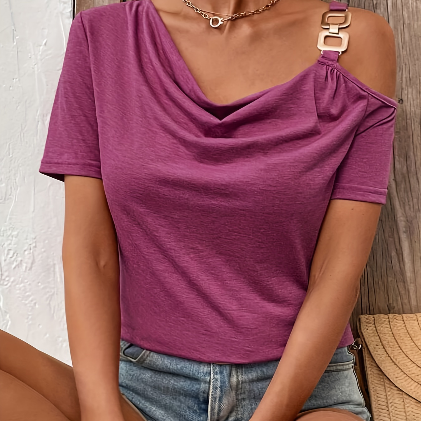 

Cowl Neck Chain Detail T-shirt, Casual Cold Shoulder Asymmetrical T-shirt For Spring & Summer, Women's Clothing