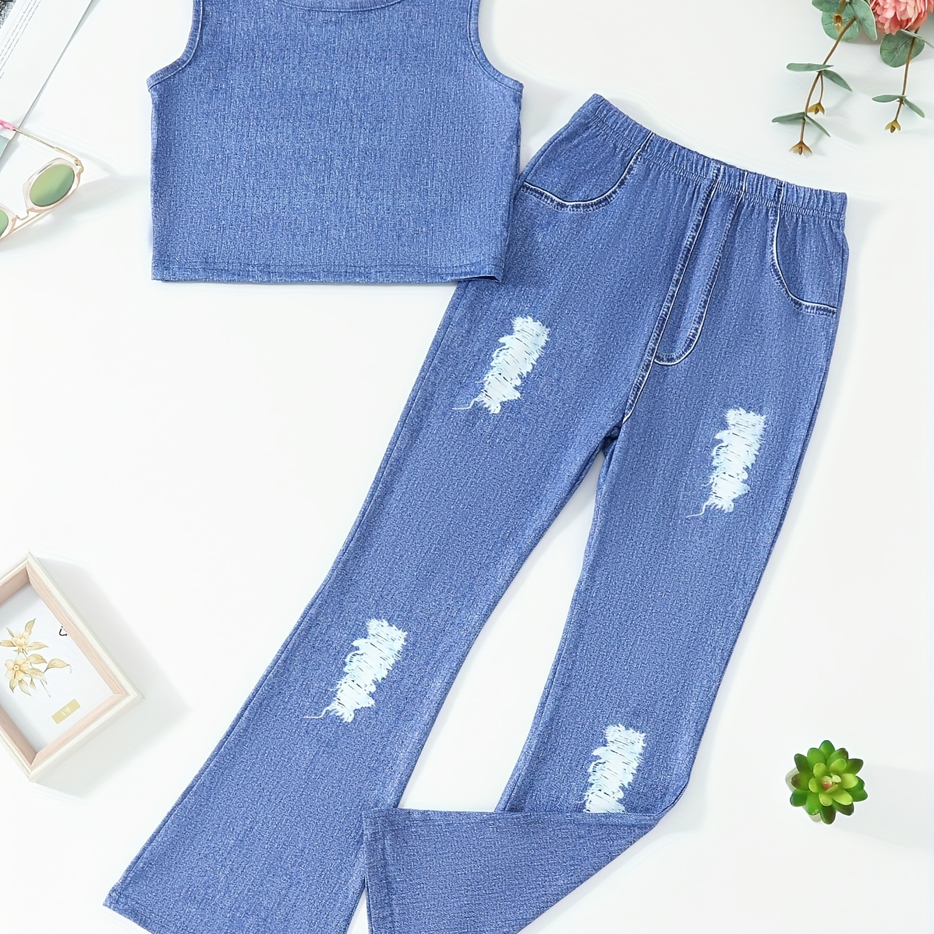 

Girls 2pcs Imitation Denim Print Sleeveless Crop Top & Pants Set, Soft & Silky Fabrics, Fashionable Outfit