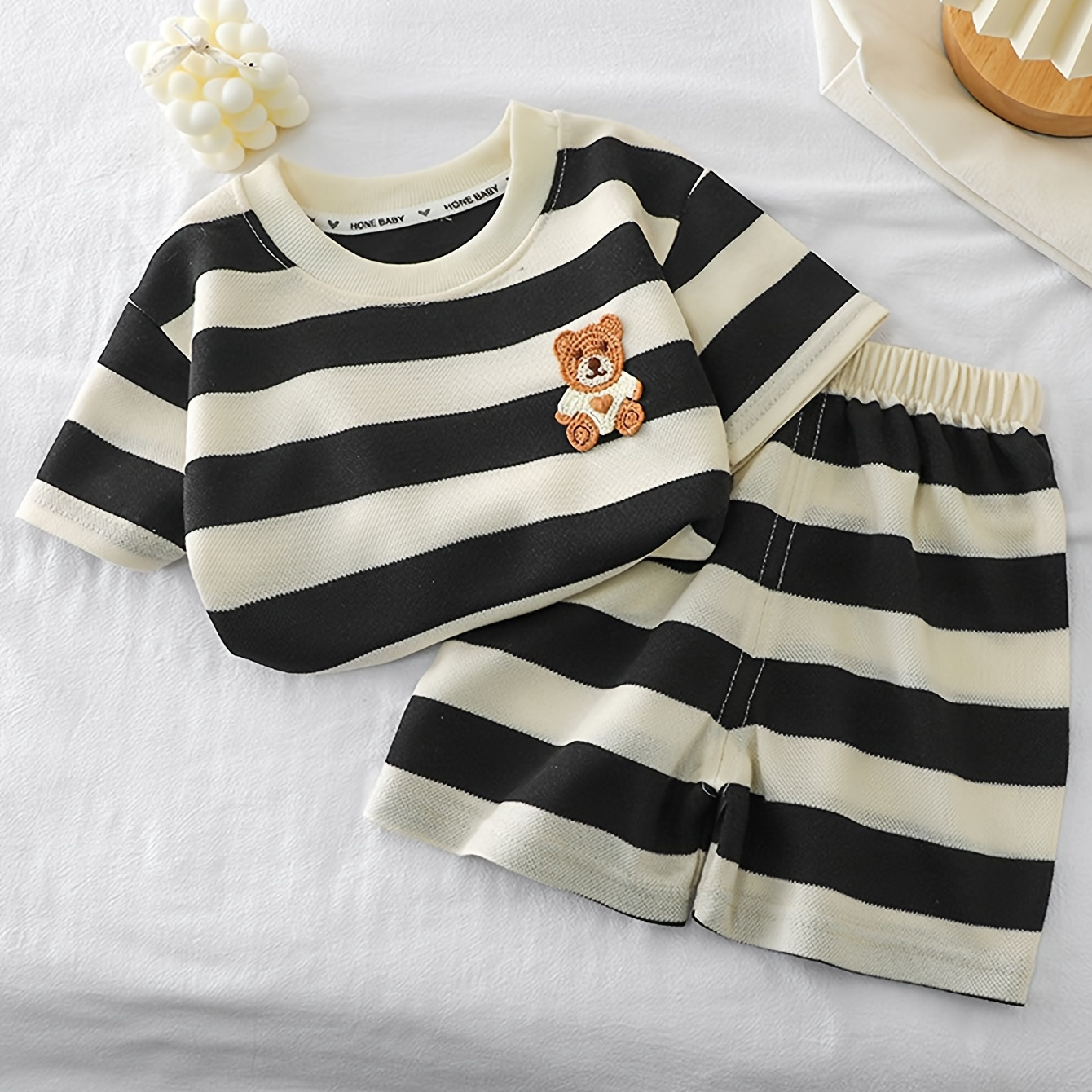 

2pcs Boys Casual Cute Bear Patched Knitted Set, Comfortable Versatile Short Sleeve T-shirt & Shorts Set, Cool, Lightweight And Comfy Summer Clothes!