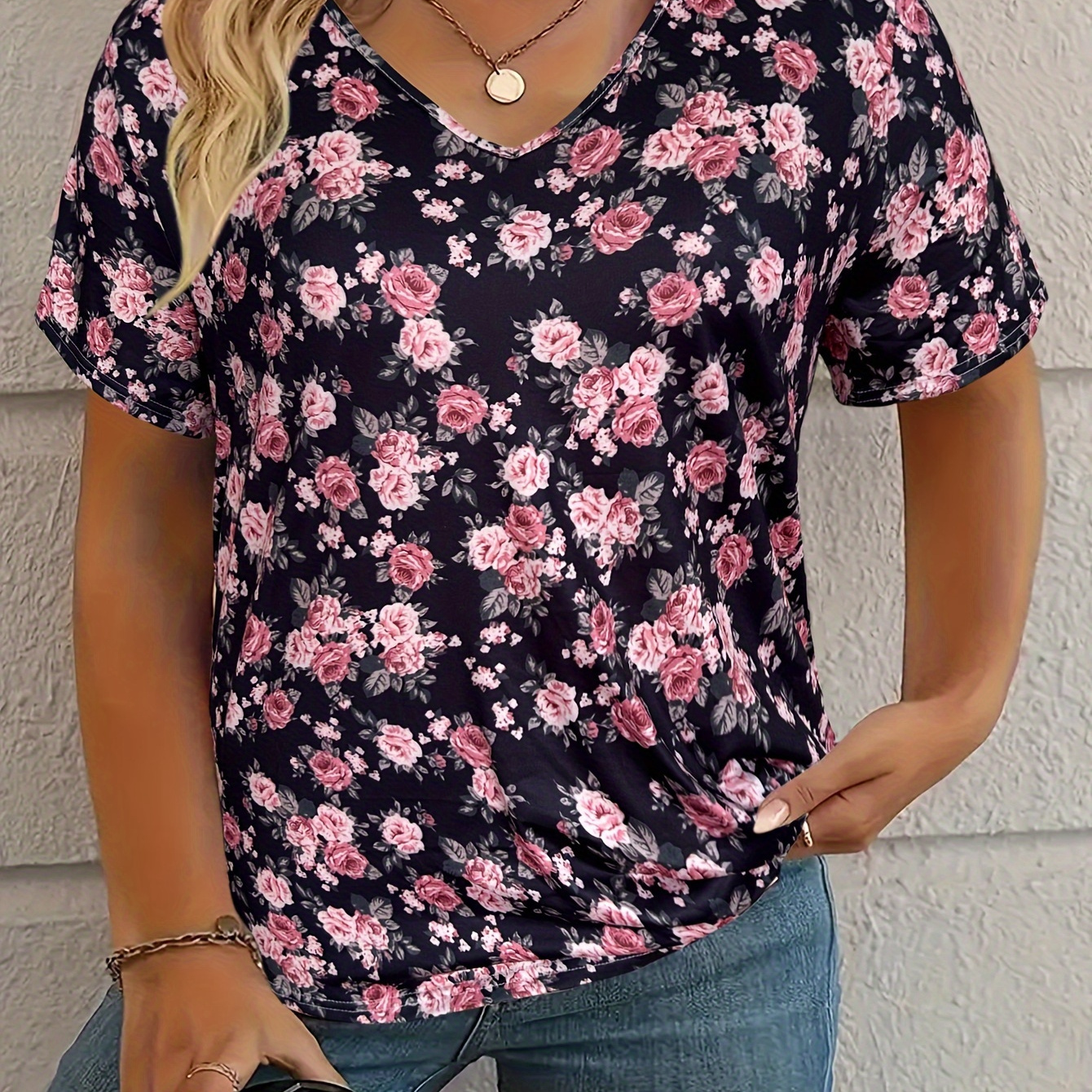 

1pc Women's Plus Size Floral Print V-neck T-shirt, Casual Knit Fabric Short Sleeve Top For Spring/summer/autumn