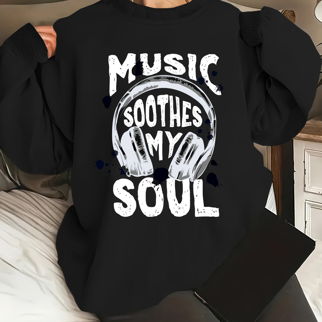 

Music Earphone Letter Print Versatile Round Neck Sweatshirt, Long Sleeves Casual Pullover Tops, Women's Activewear