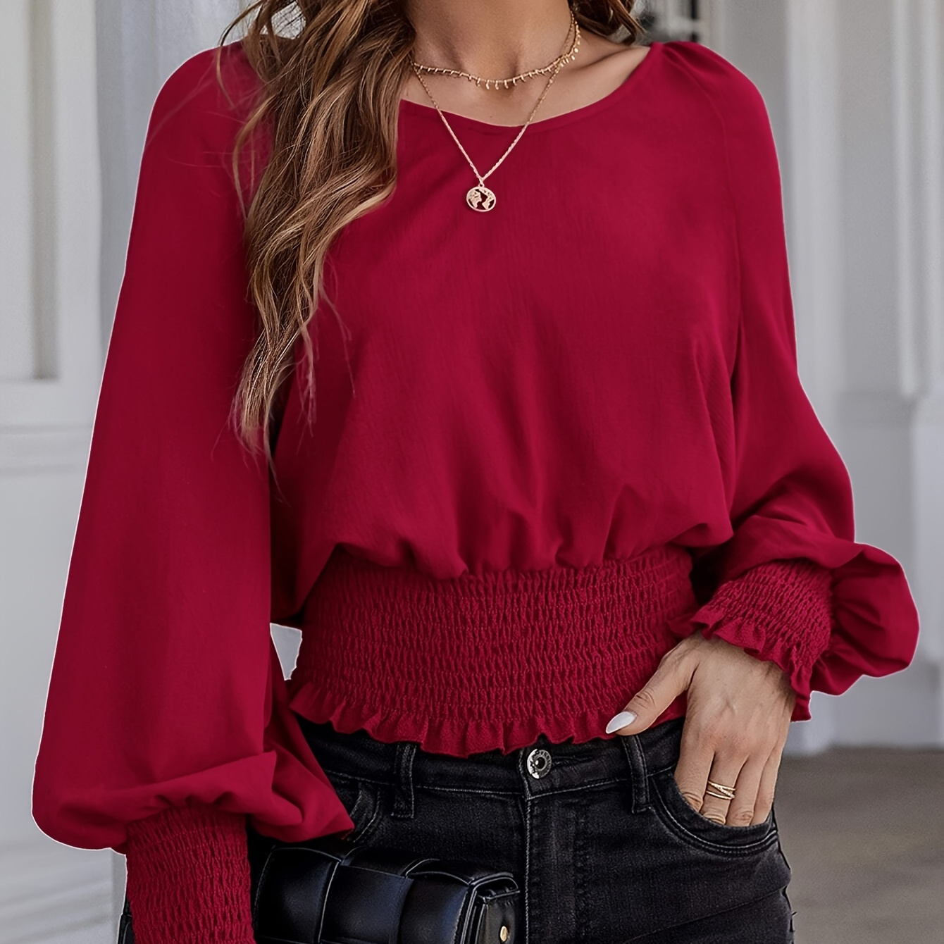 

A Plain And Elegant Lantern Sleeve Pleated Shirt For Valentine's Day, Suitable For Daily Commuting And Dates , Summer, And Autumn, Women's Clothing.