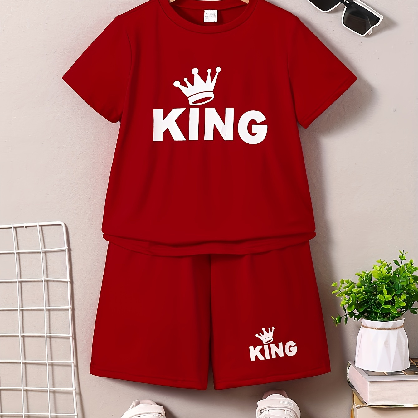

2024 New 2 Pcs Boy's Crown King Print Short Sleeve T-shirts & Shorts Pajama Set, Comfy & Skin-friendly Pj Set, Boy's Loungewear, As Daily Gift