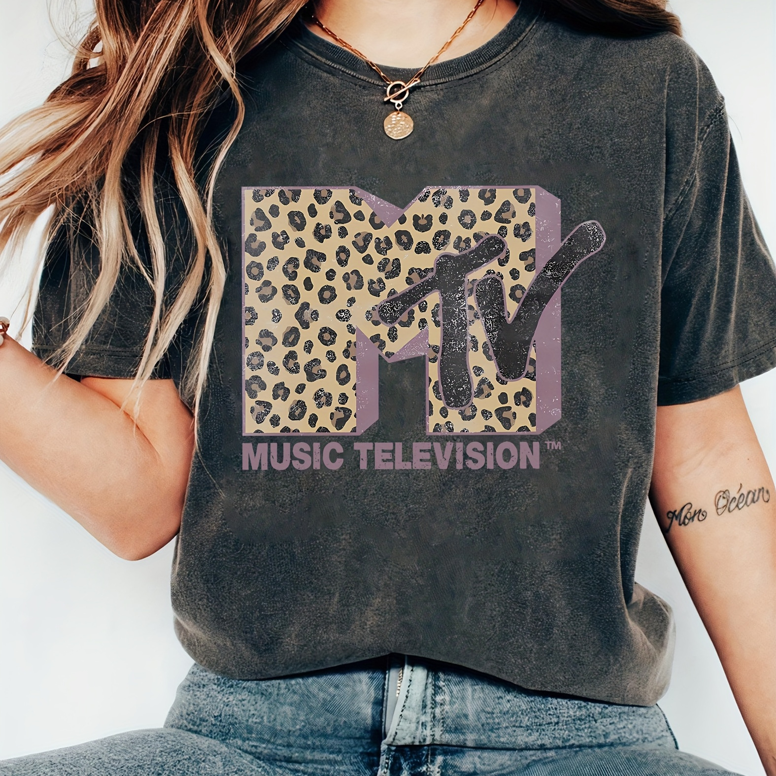 Women's MTV Logo Graphic T-Shirt