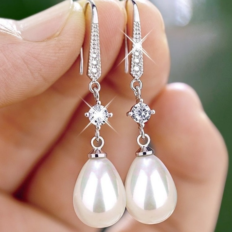 

Elegant Ladies Faux Pearl Earrings Silver Plated Zircon Dangle Earrings Women Bridal Romantic Engagement Jewelry Anniversary Gift