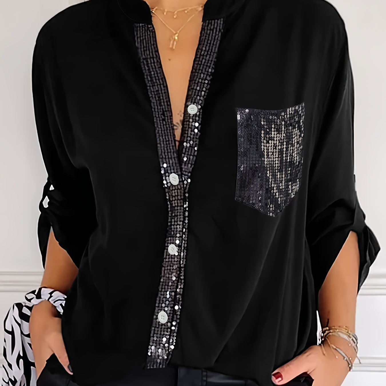 

Blouse Chic à Col en V avec Paillettes - Coupe Décontractée et , Mélange de Polyester et Spandex, Lavable en Machine, avec Poche Poitrine - Parfaite pour Toutes les