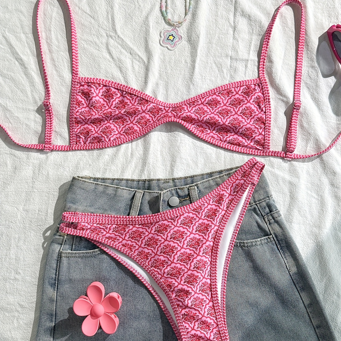 Women's Swimsuit Set, Two-Piece Bikini, Sexy INS Style, Floral Print, Strapless, Perfect for Beach Wear in Spring and Summer