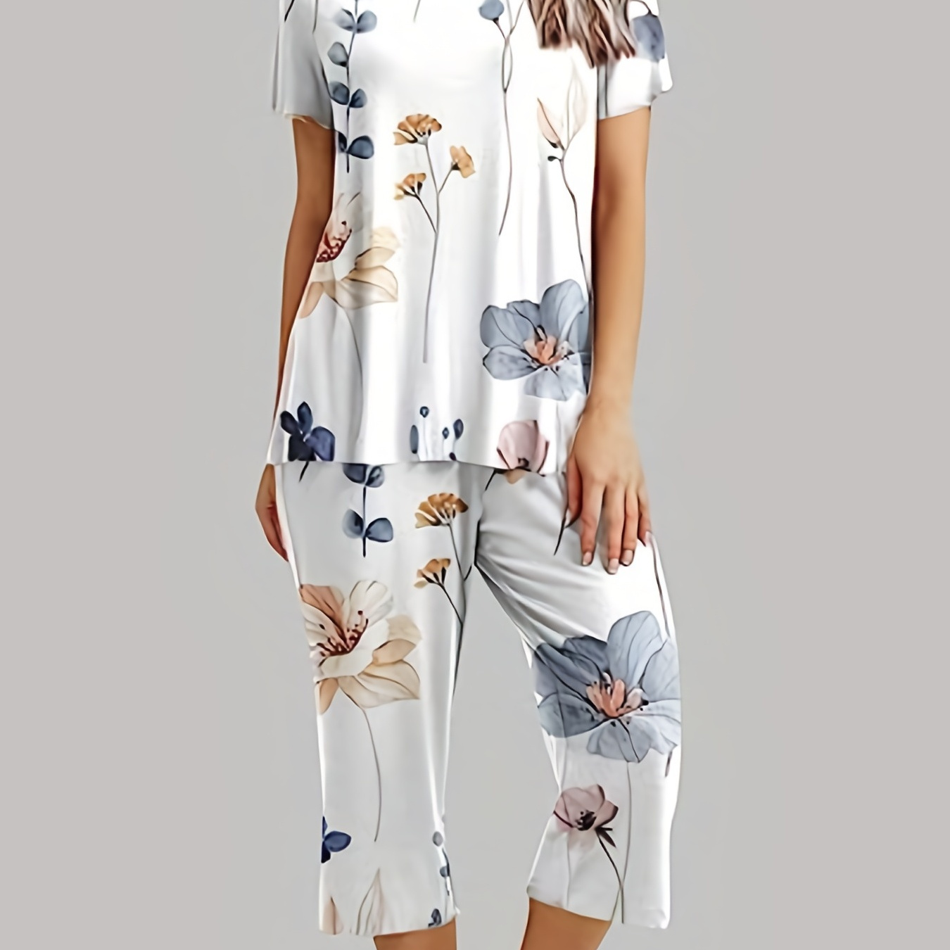 

Casual Floral Print Two-piece Set, Short Sleeve Crew Neck Top & Cropped Loose Pants Outfits, Women's Clothing