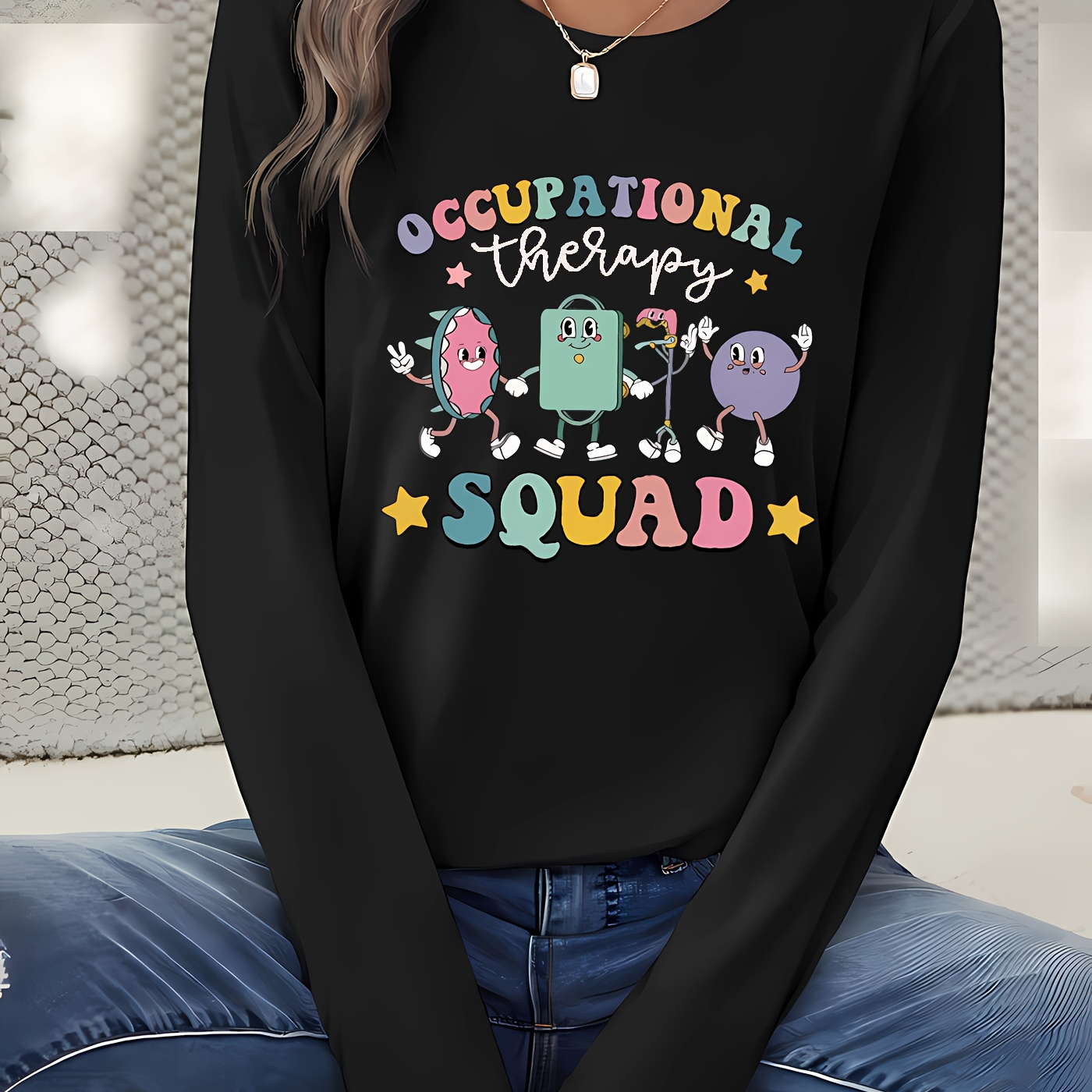 

Women's Long Sleeve Casual Polyester T-shirt, Squad Graphic, Round Neck, Stretch Knit, Cartoon Print, All-season Fashion, Ladies Leisure Sportswear