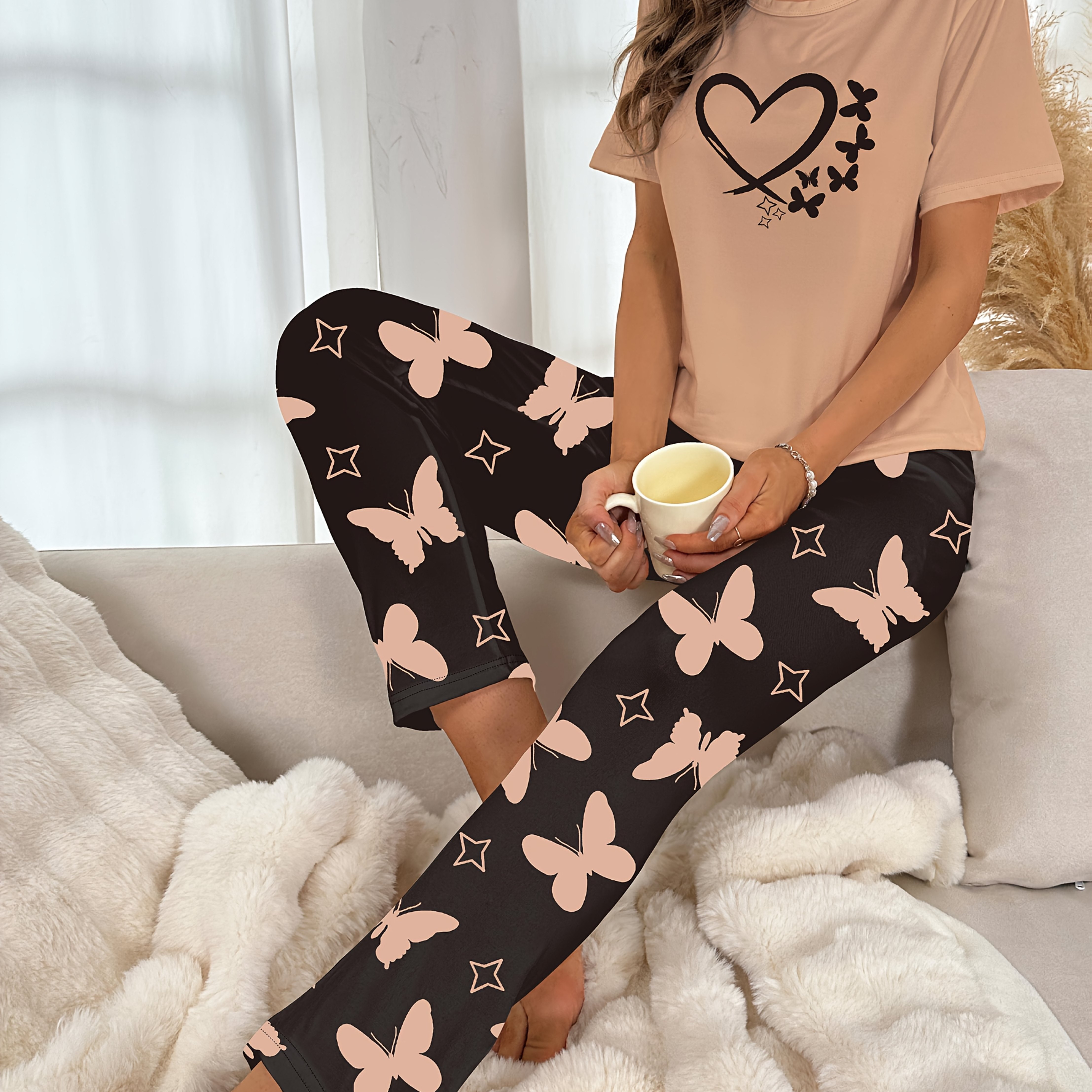 

Women's Casual Heart & Butterfly Print Pajama Set, Short Sleeve Round Neck Top & Pants, Comfortable Relaxed Fit