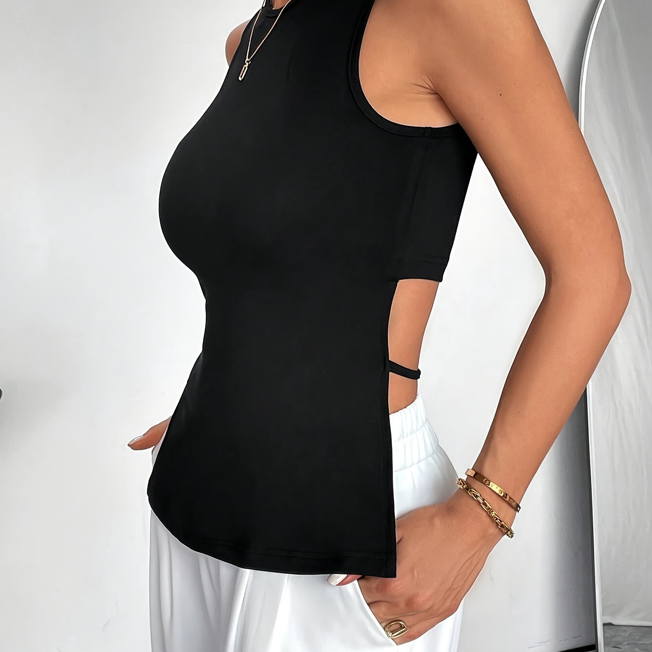 

Solid Color Crew Neck Tank Top, Elegant Slim Sleeveless Tank Top For Summer, Women's Clothing