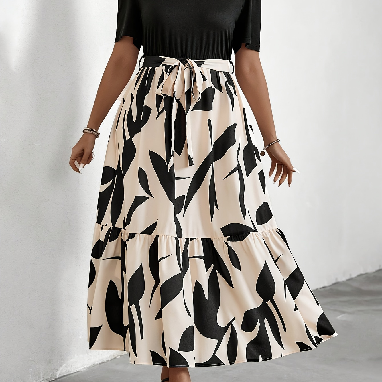 

Plus Size Plant Print Ruffle Hem Belted Dress, Casual Short Sleeve Dress For Spring & Summer, Women's Plus Size Clothing