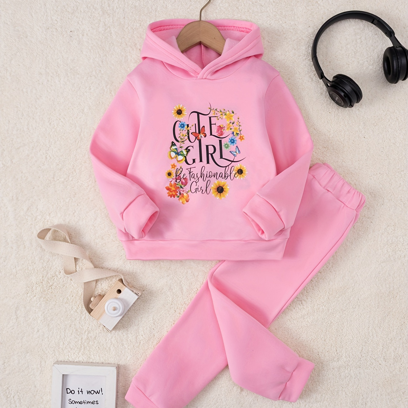 

2pcs Flower & Letter Graphic Outfits Girls Hoodies + Jogger Pants Set Spring Fall Winter Christmas Gift Sports