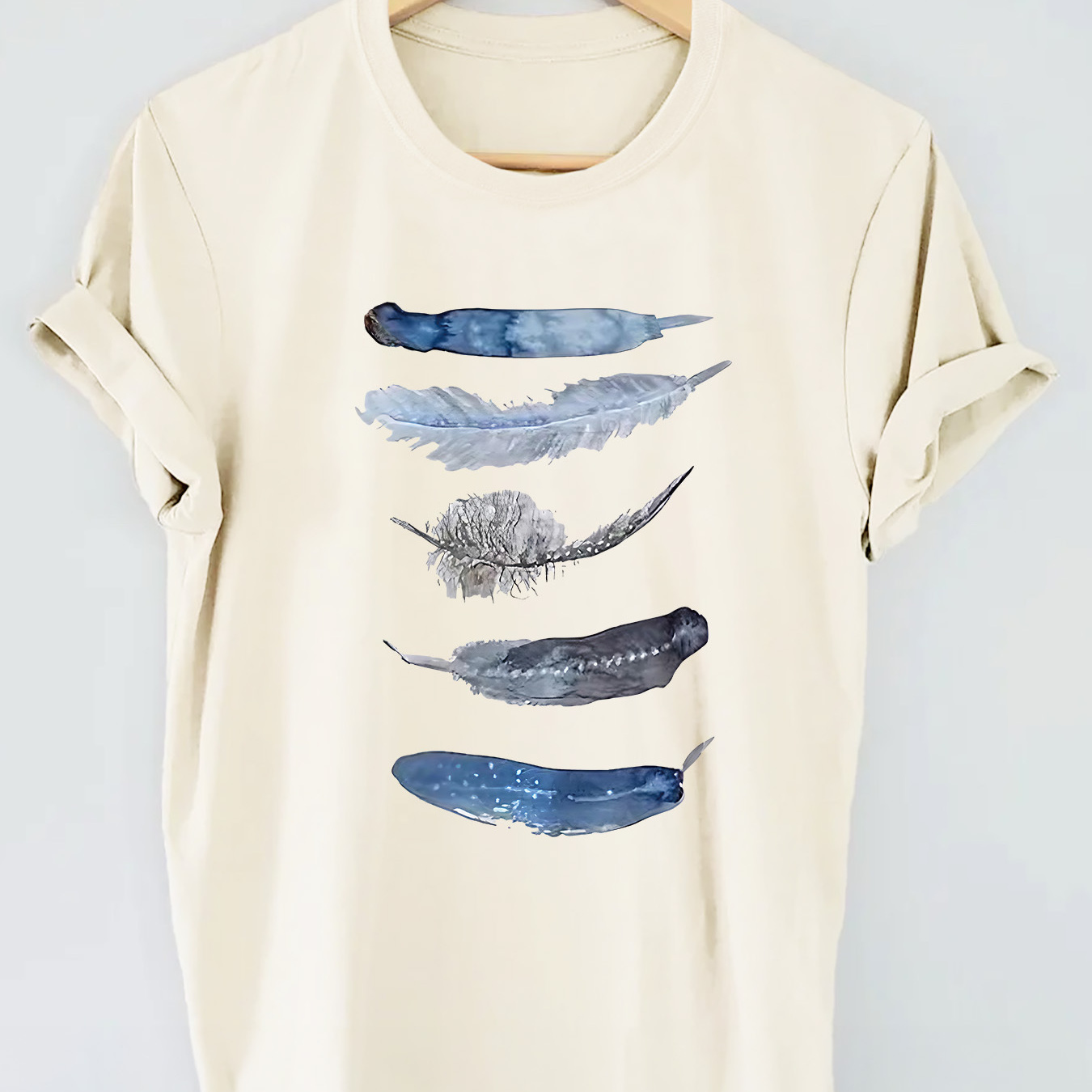 

Feathers Graphic Print Knitted T-shirt, Short Sleeve Crew Neck Casual Top For Summer & Spring, Women's Clothing