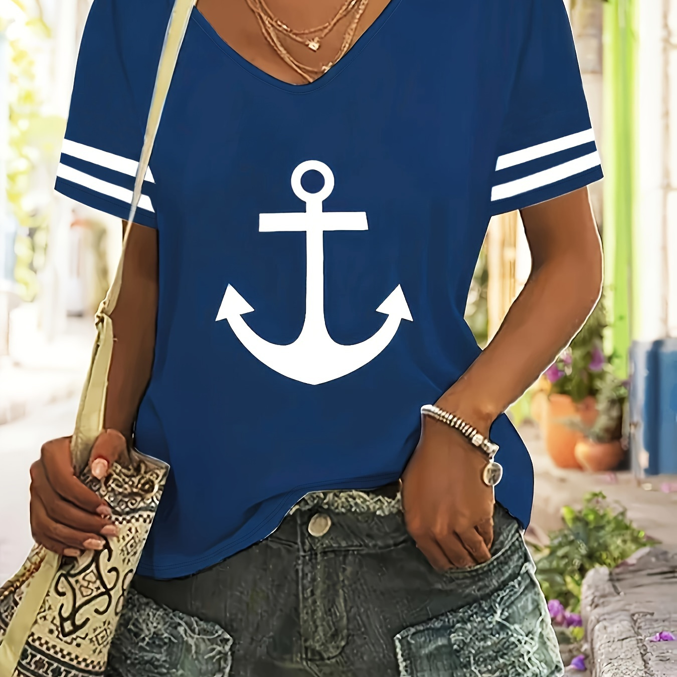 

Anchor Print Contrast Trim T-shirt, Casual V Neck Short Sleeve T-shirt For Spring & Summer, Women's Clothing