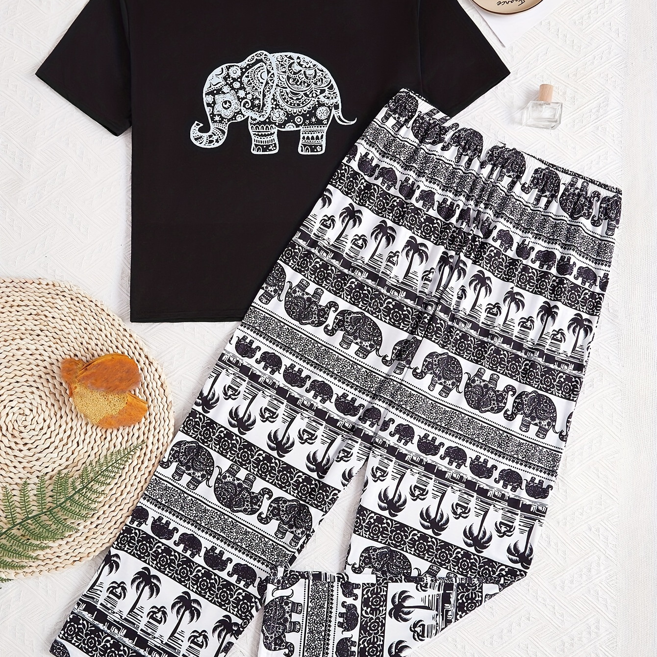 

Plus Size Casual Pajama Set, Women's Ethnic Style Elephant Print Short Sleeve Top & Pants Lounge 2 Piece Set