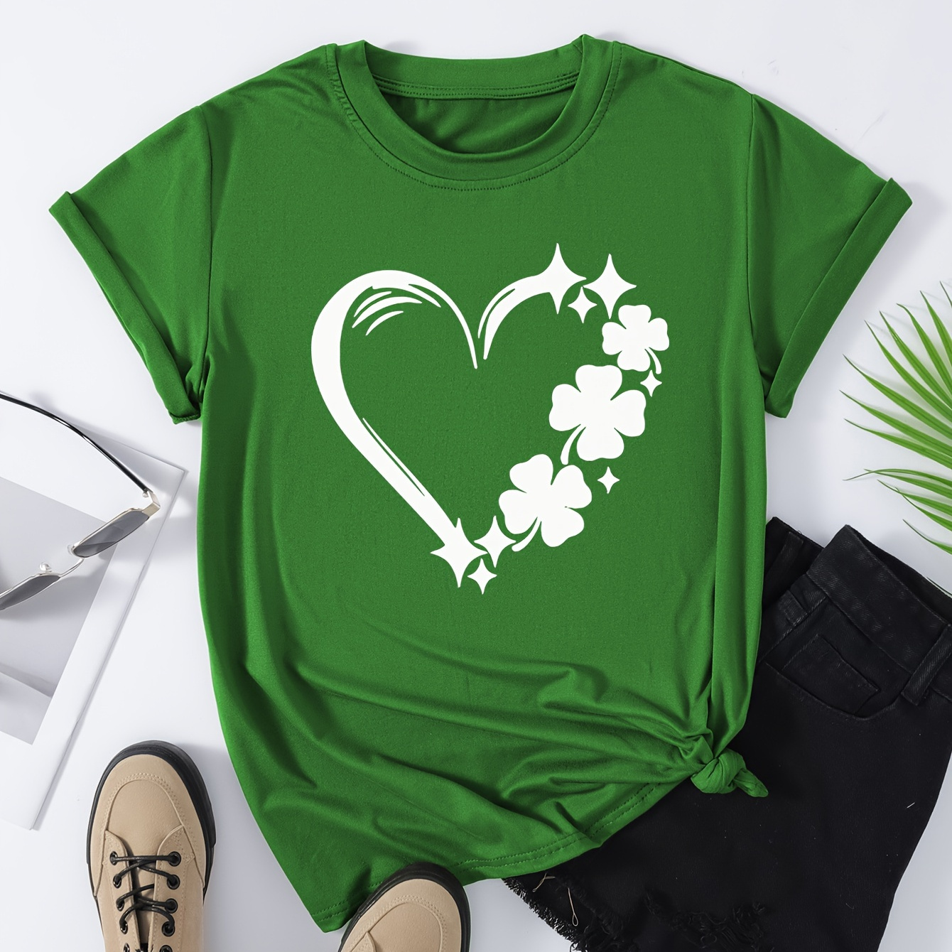 

Happy St. Patrick's Day & Heart Graphic T-shirt, Casual Short Sleeve Crew Neck Tops, Casual Every Day Tops, Women's Clothing
