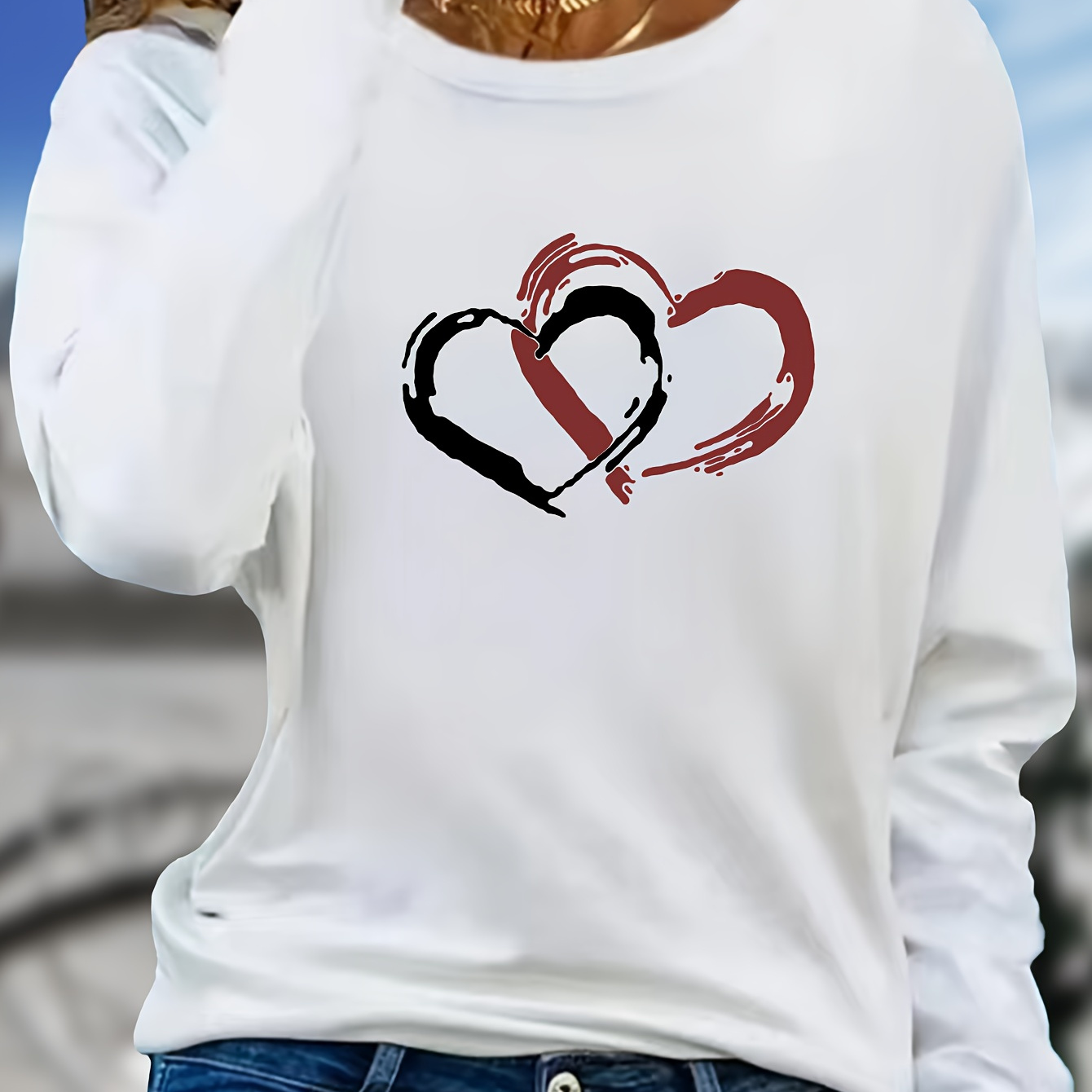 

1pc Women's Casual Long Sleeve T-shirt With Geometric Heart Applique, Polyester Knit Crew Neck Pullover, Medium Stretch Top For Spring & Fall